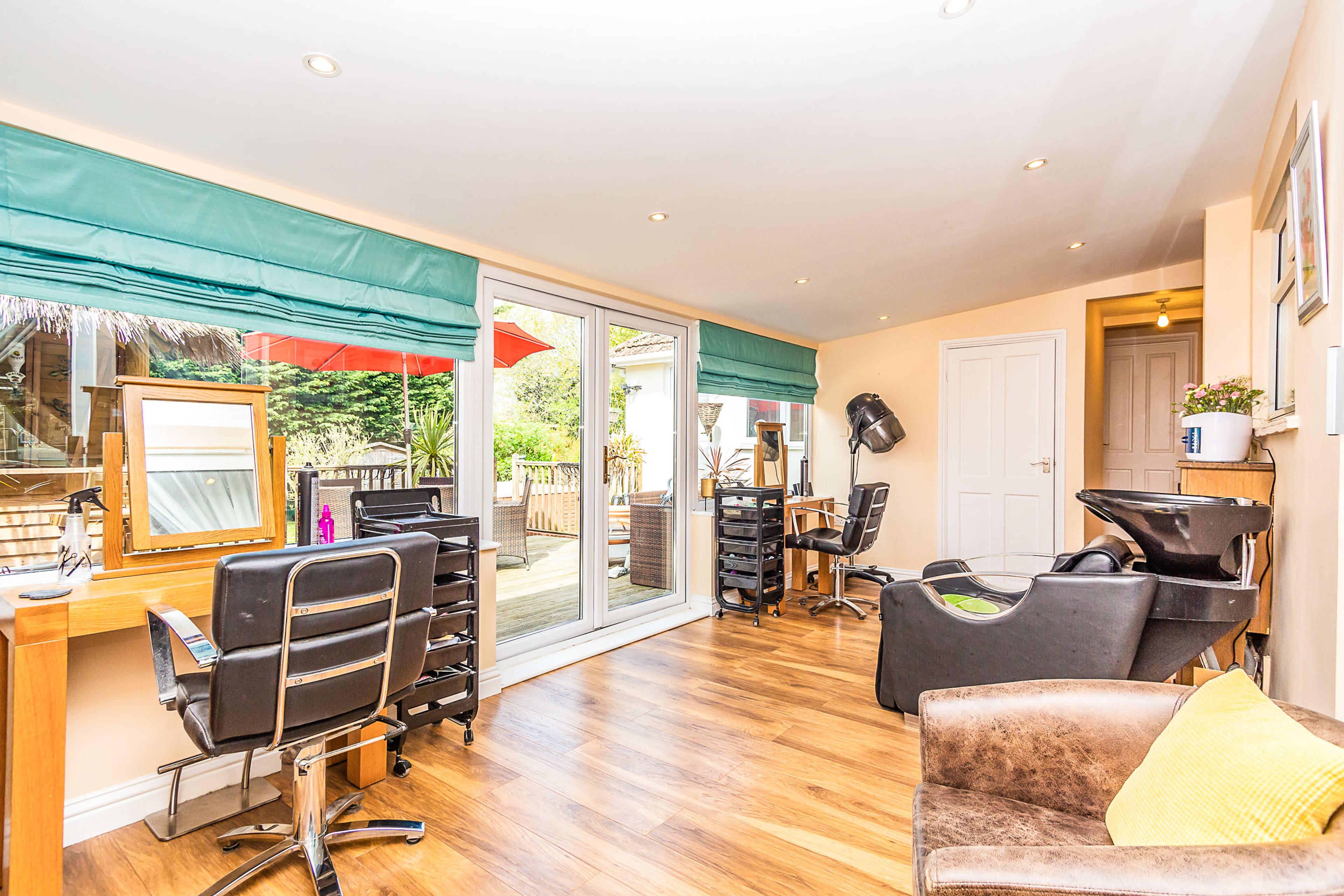 Kitchen/Garden Room