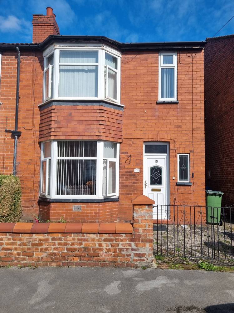 3 bedroom semi-detached house