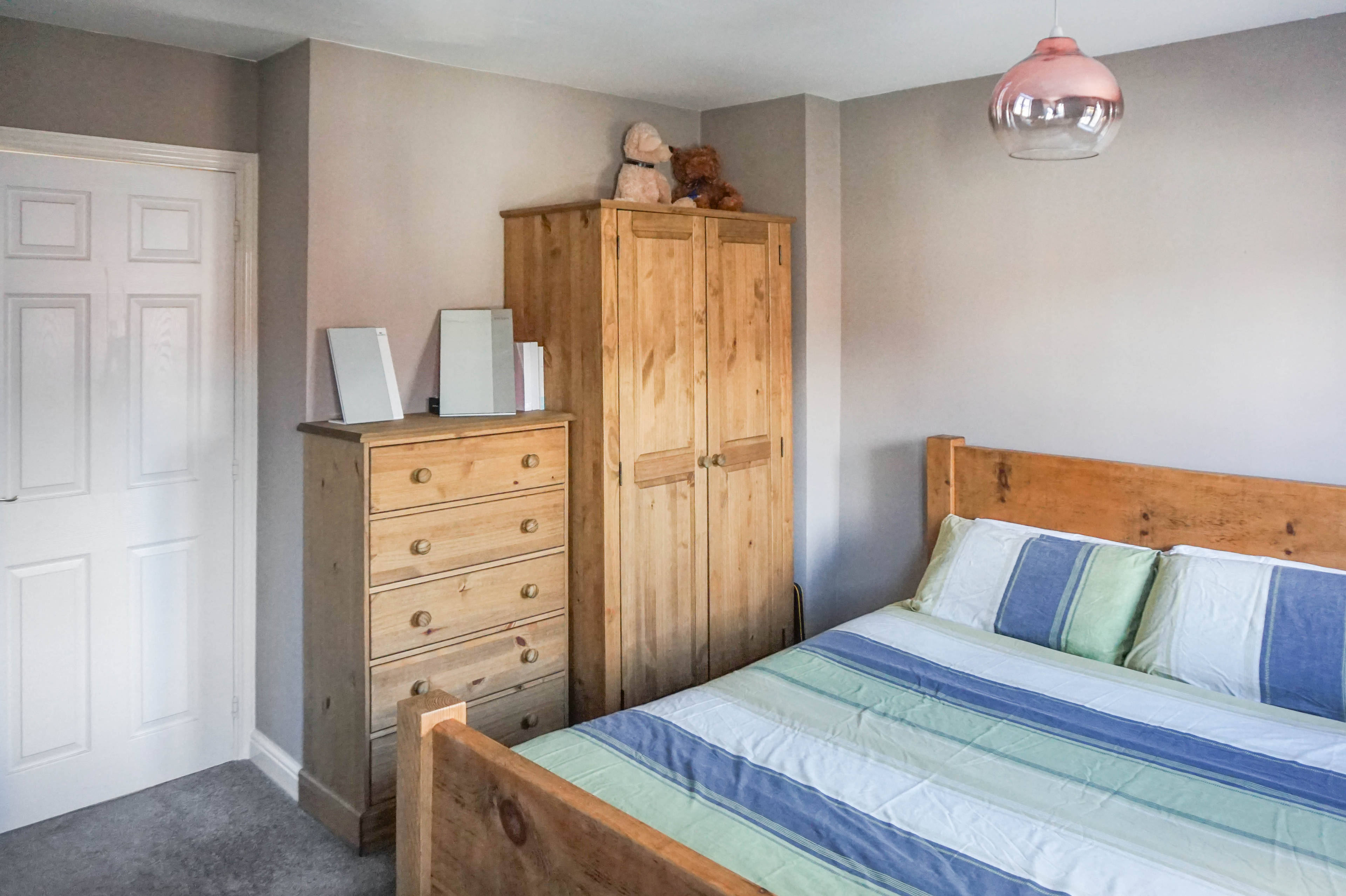 Master bedroom 