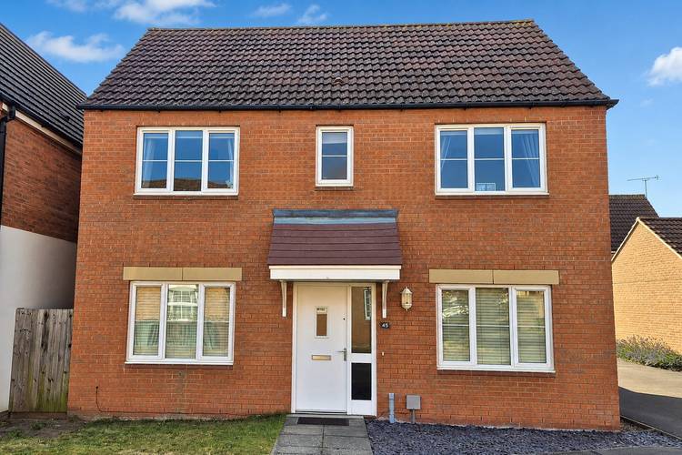 3 bedroom detached house