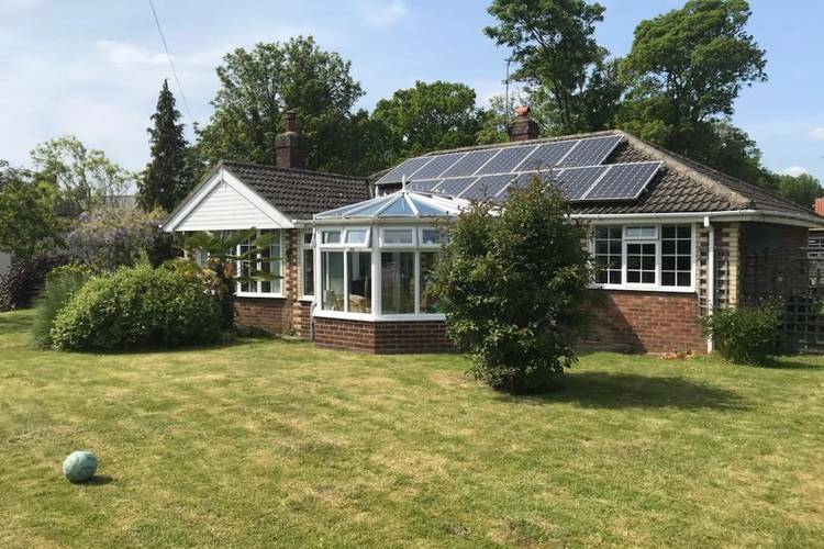 3 bedroom detached bungalow