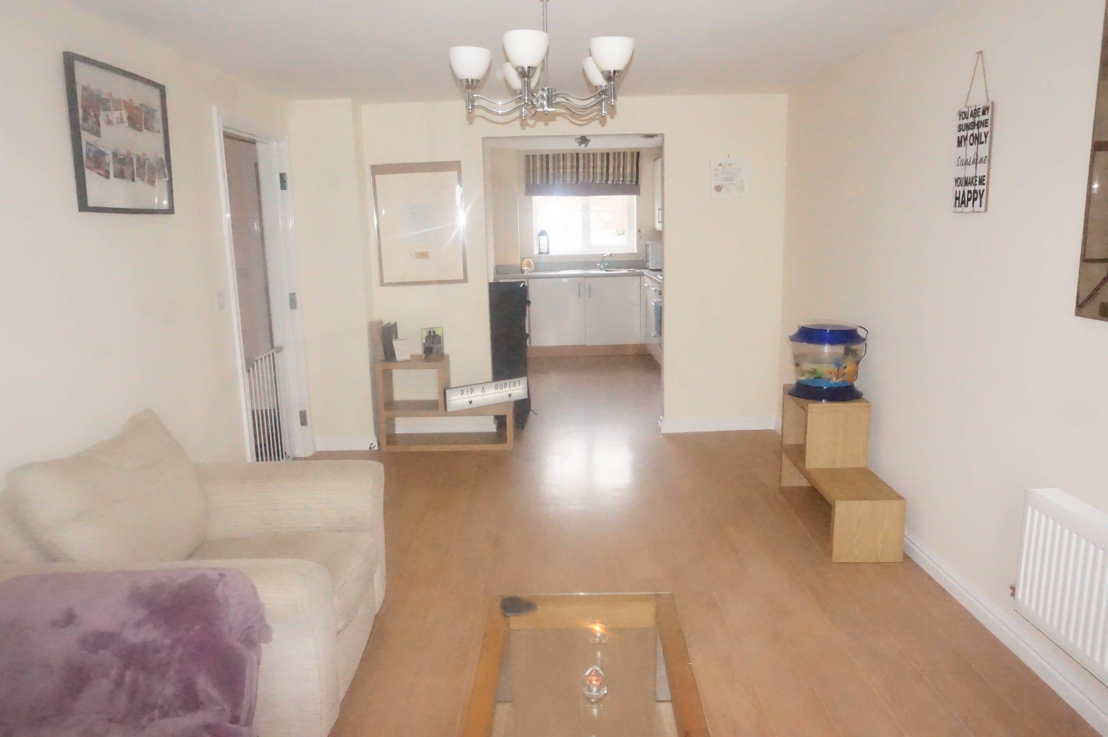 Lounge / Kitchen