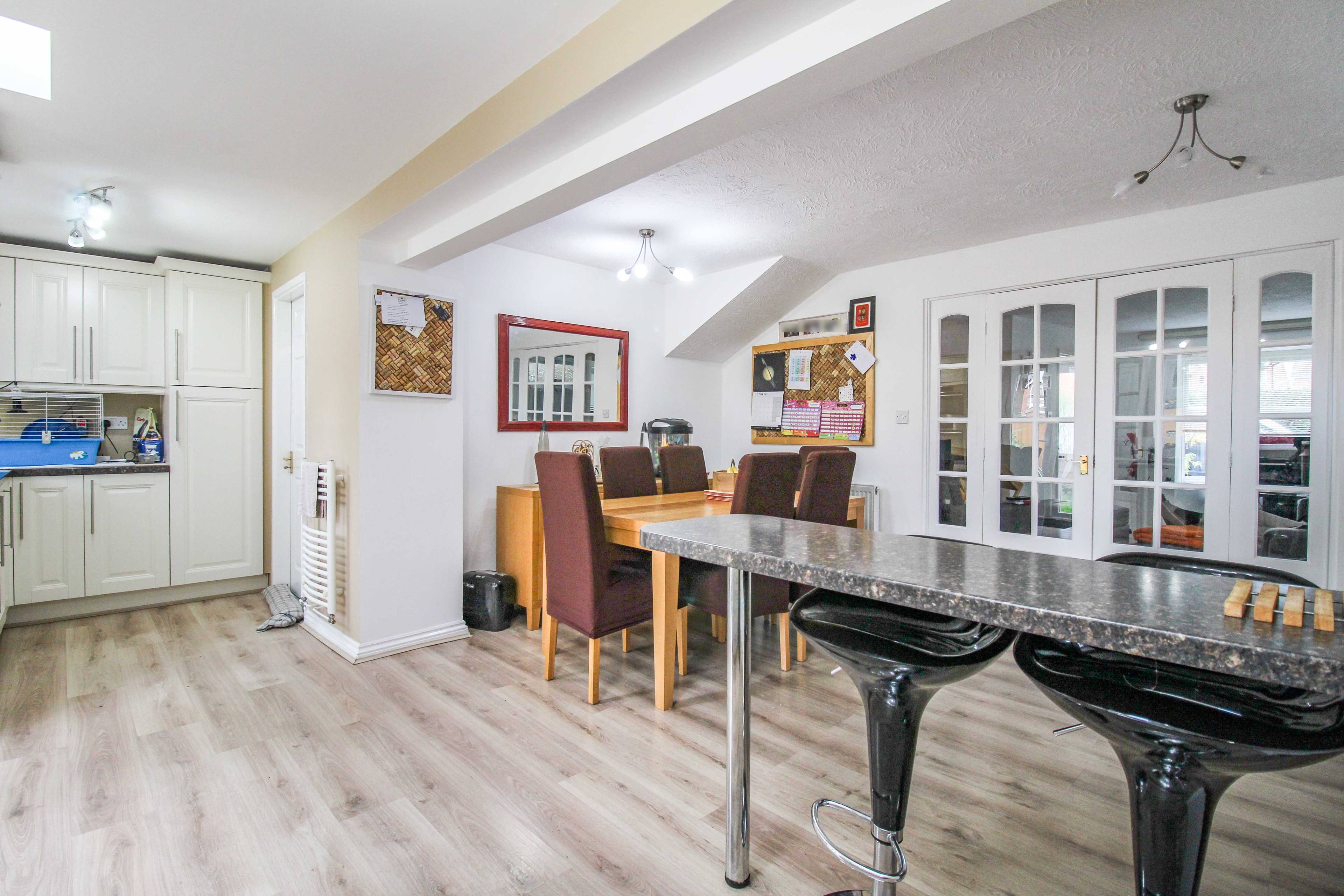 Kitchen/dining Room