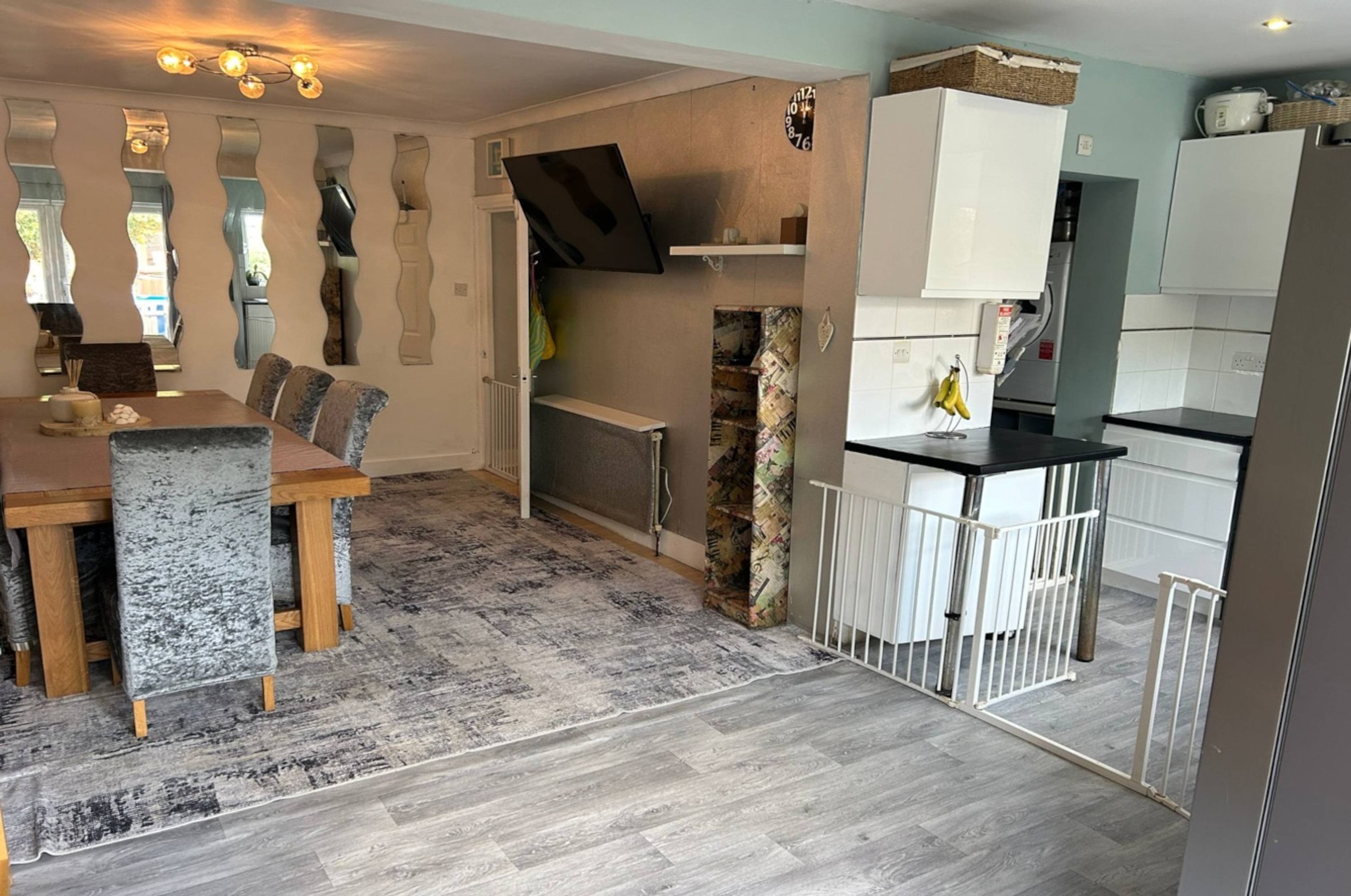 Kitchen/Dining Room