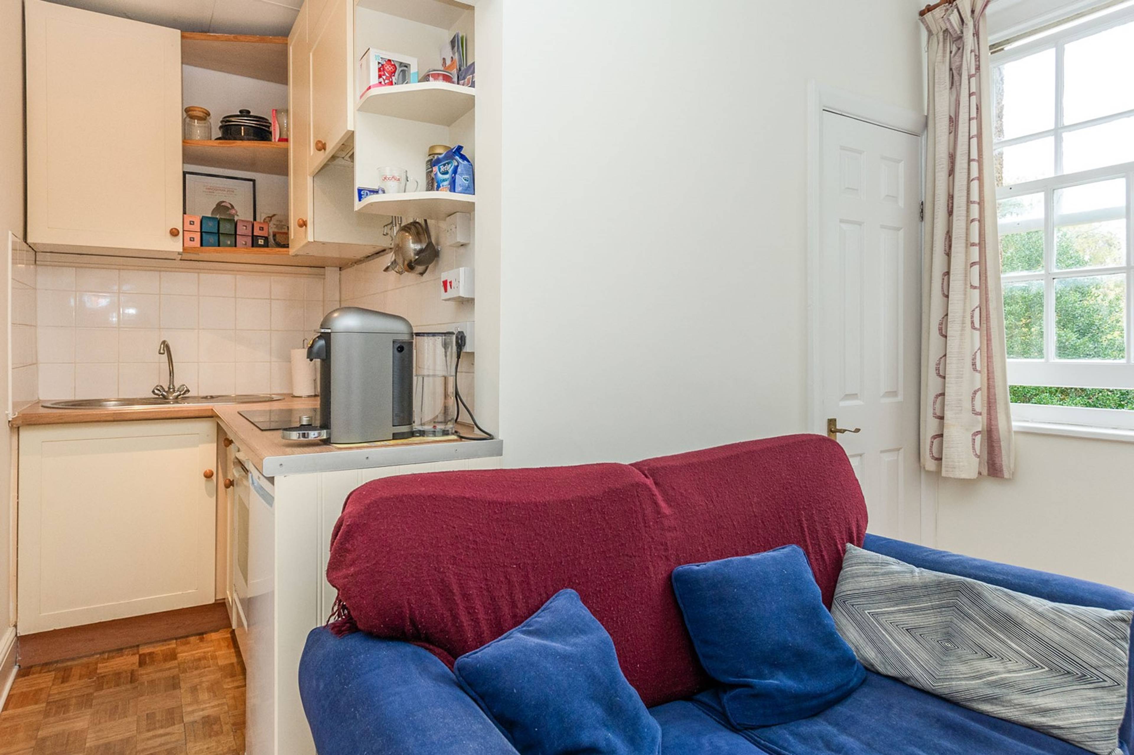 Bedroom/Lounge