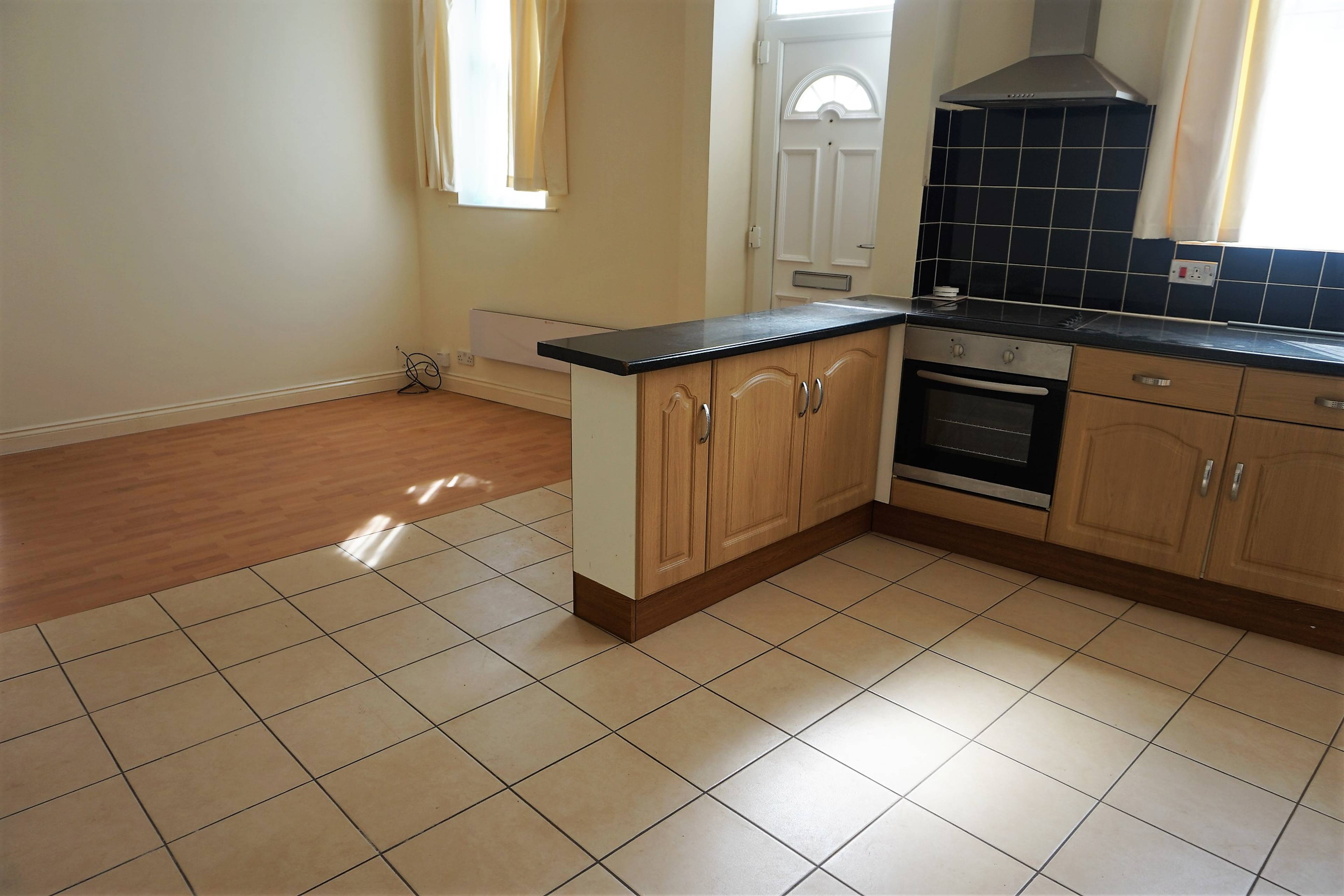 Lounge / Kitchen