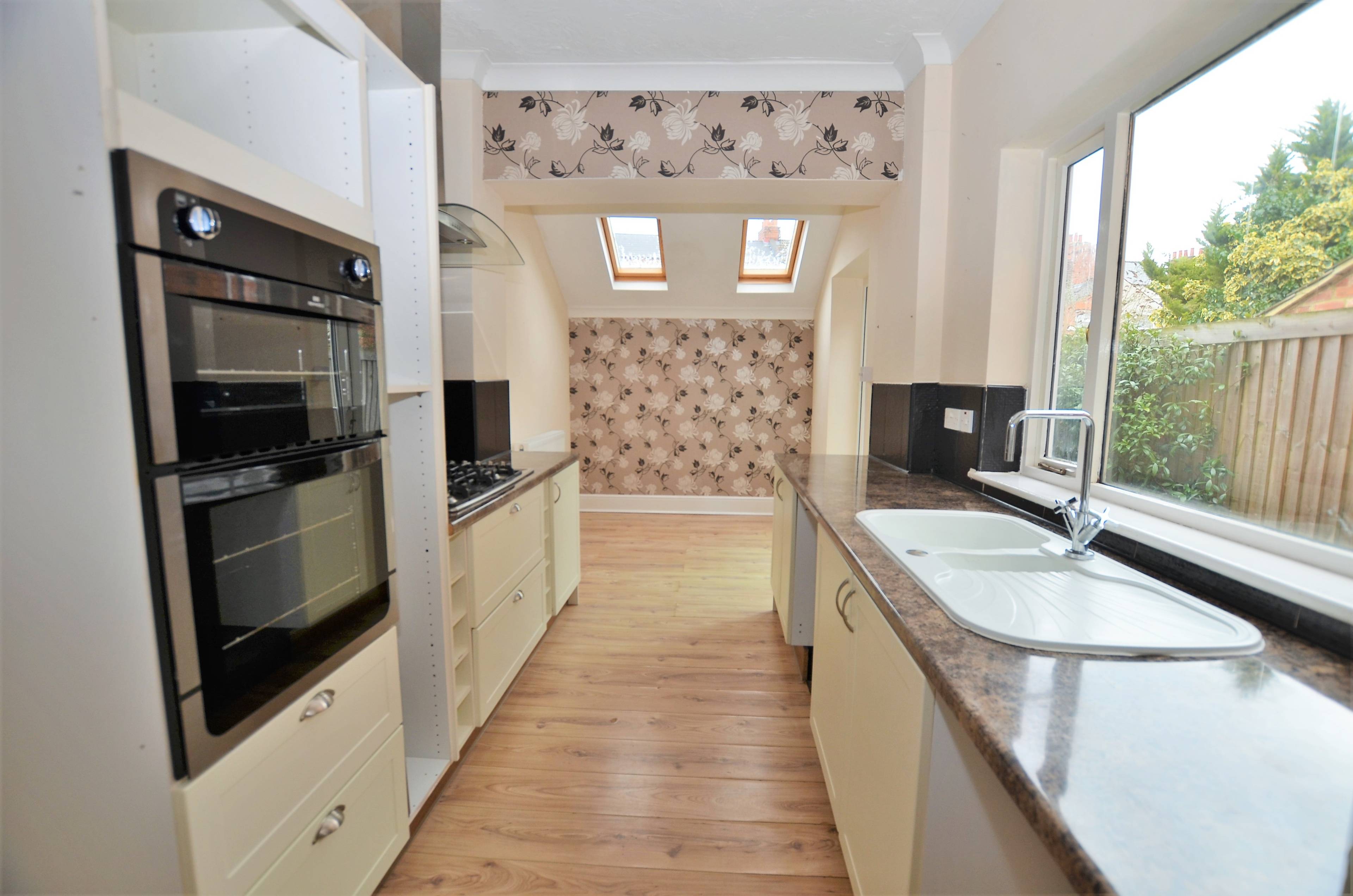 Kitchen / Breakfast