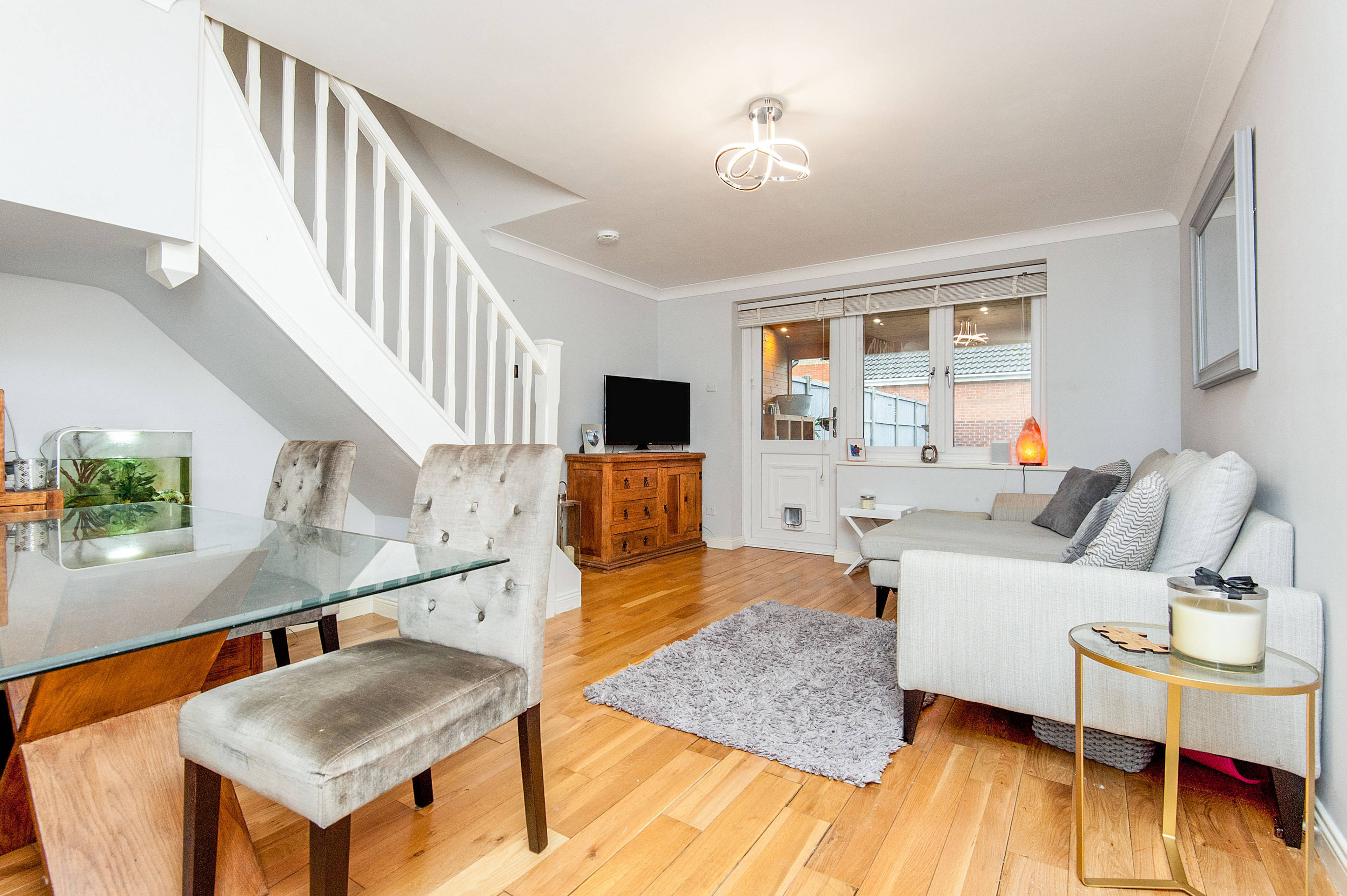 Lounge/Dining Room