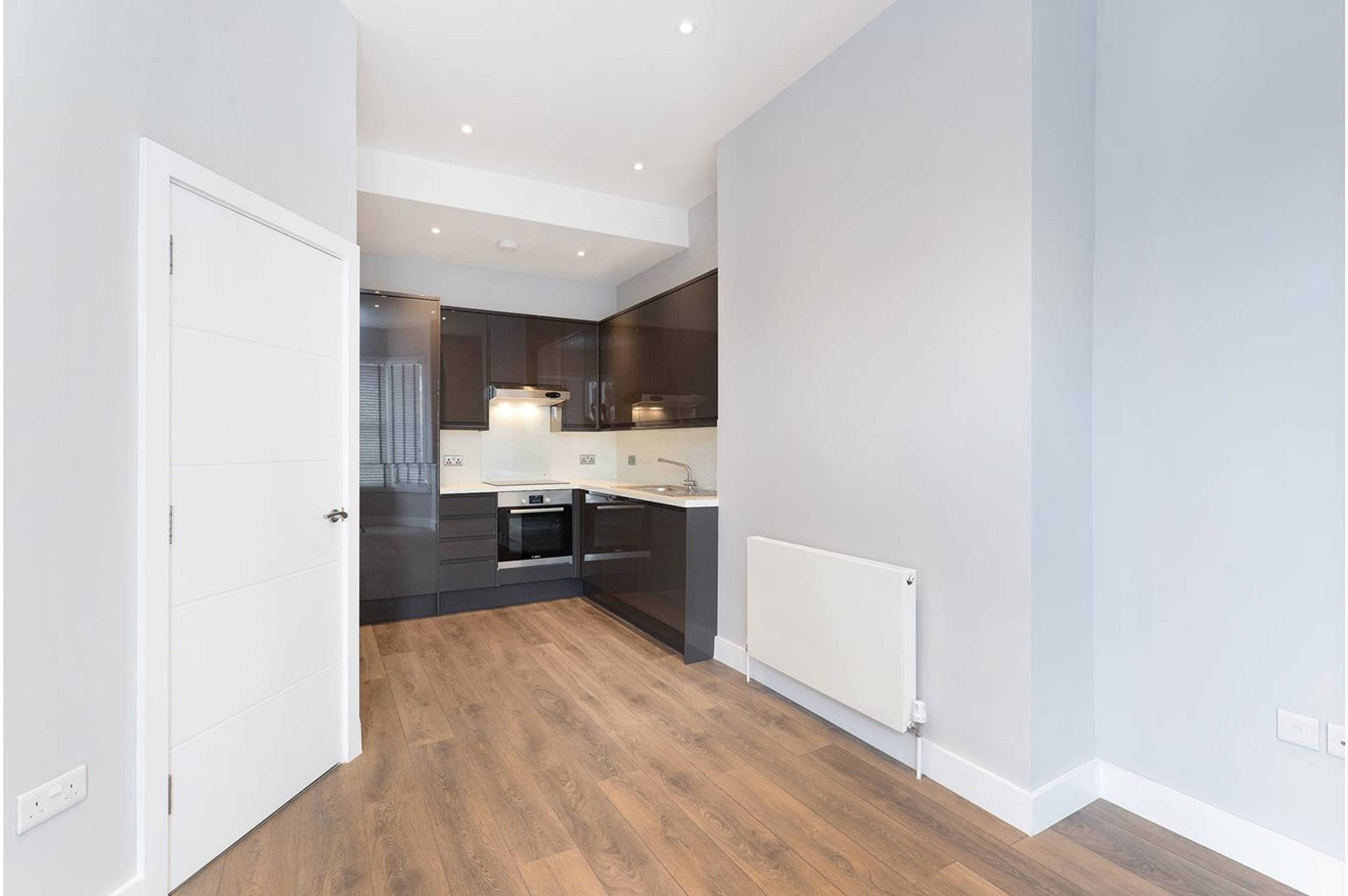 Lounge / Kitchen