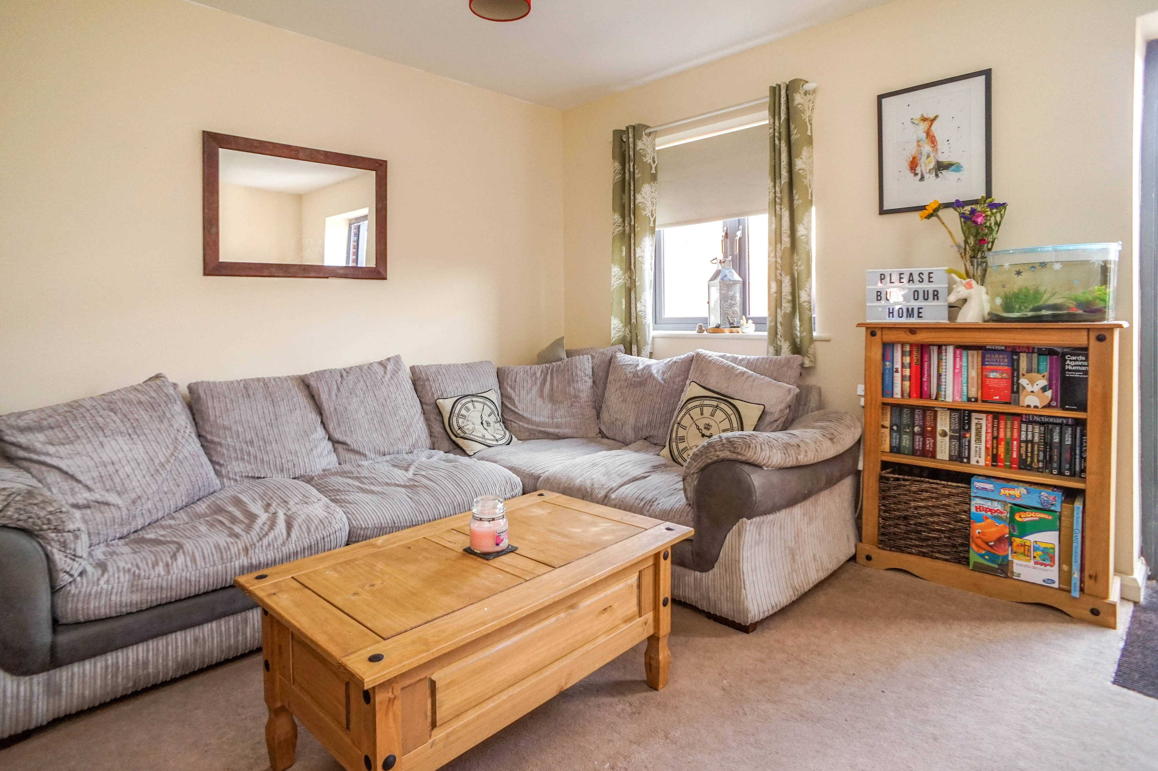 Lounge/Dining Room
