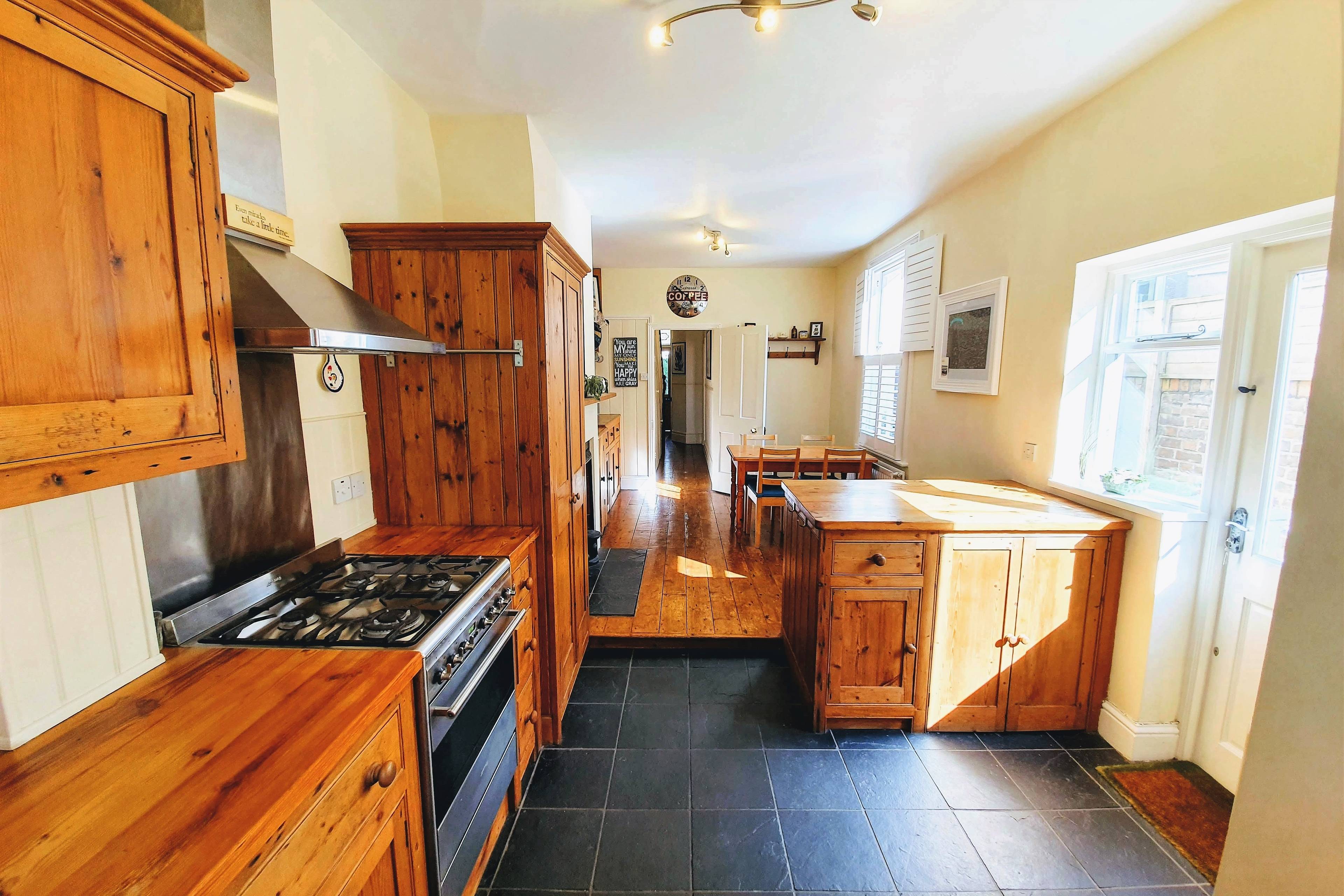 Kitchen/Breakfast