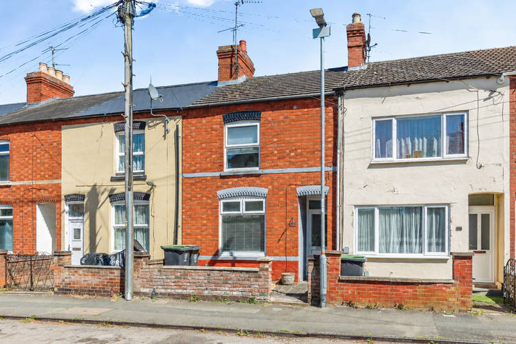 2 bedroom terraced house