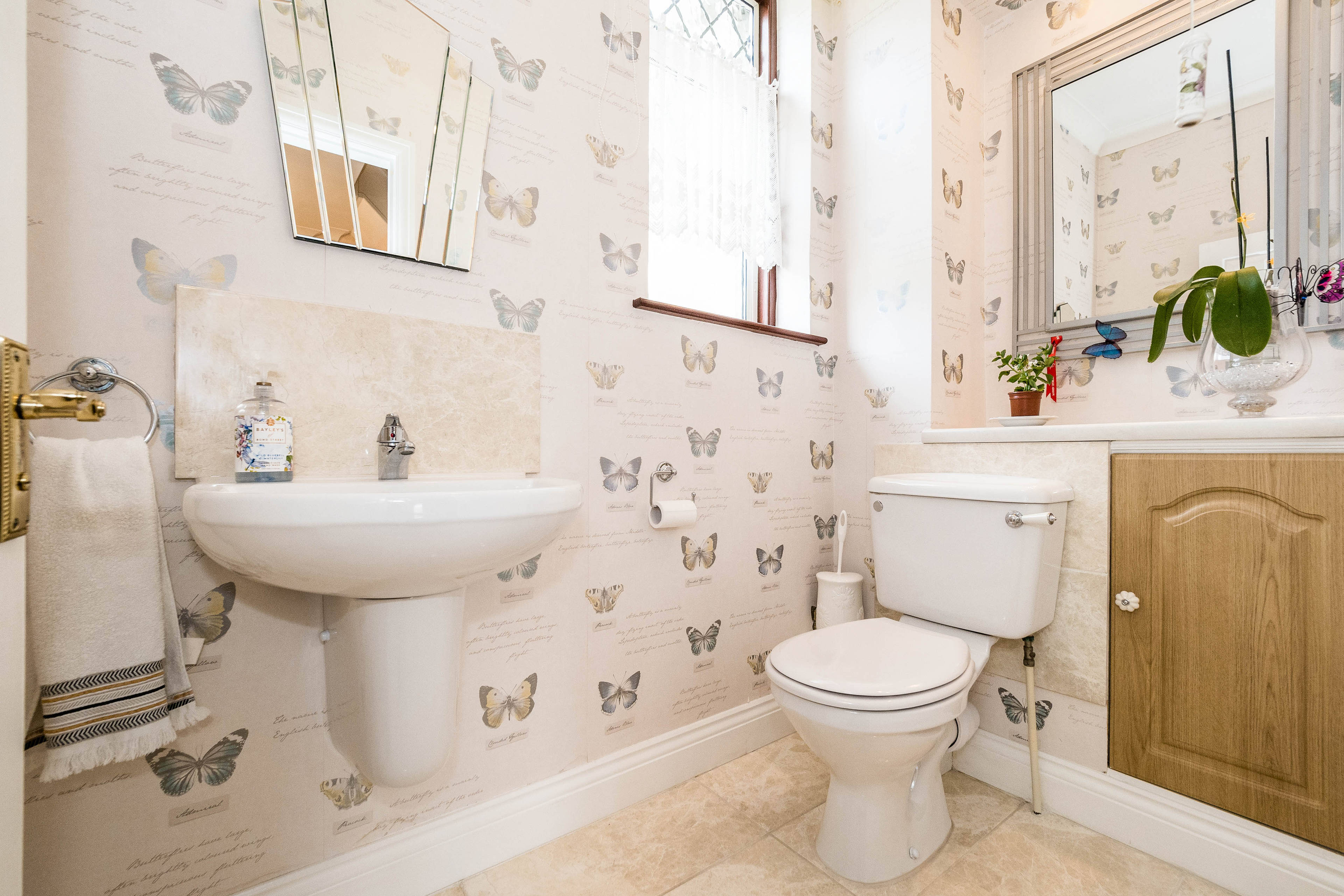 Downstairs Cloakroom
