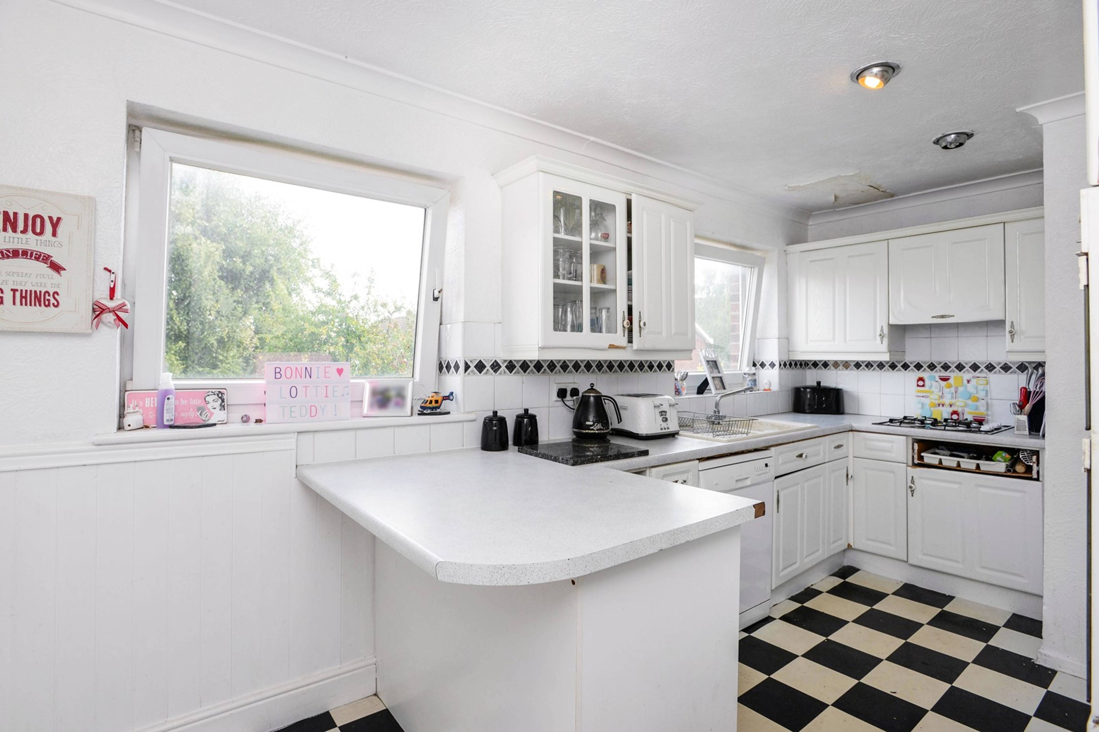 Kitchen/Breakfast