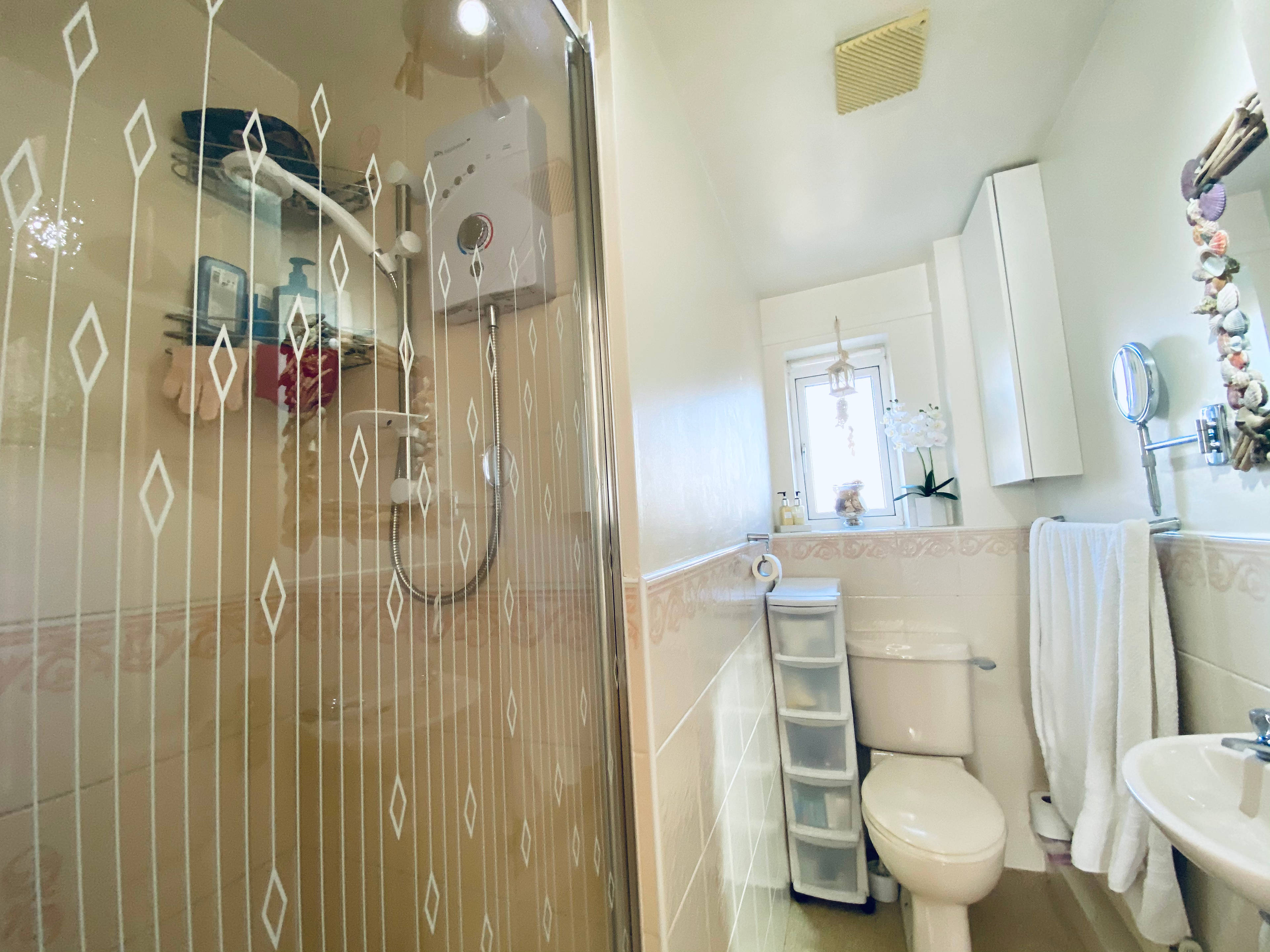Master En-Suite