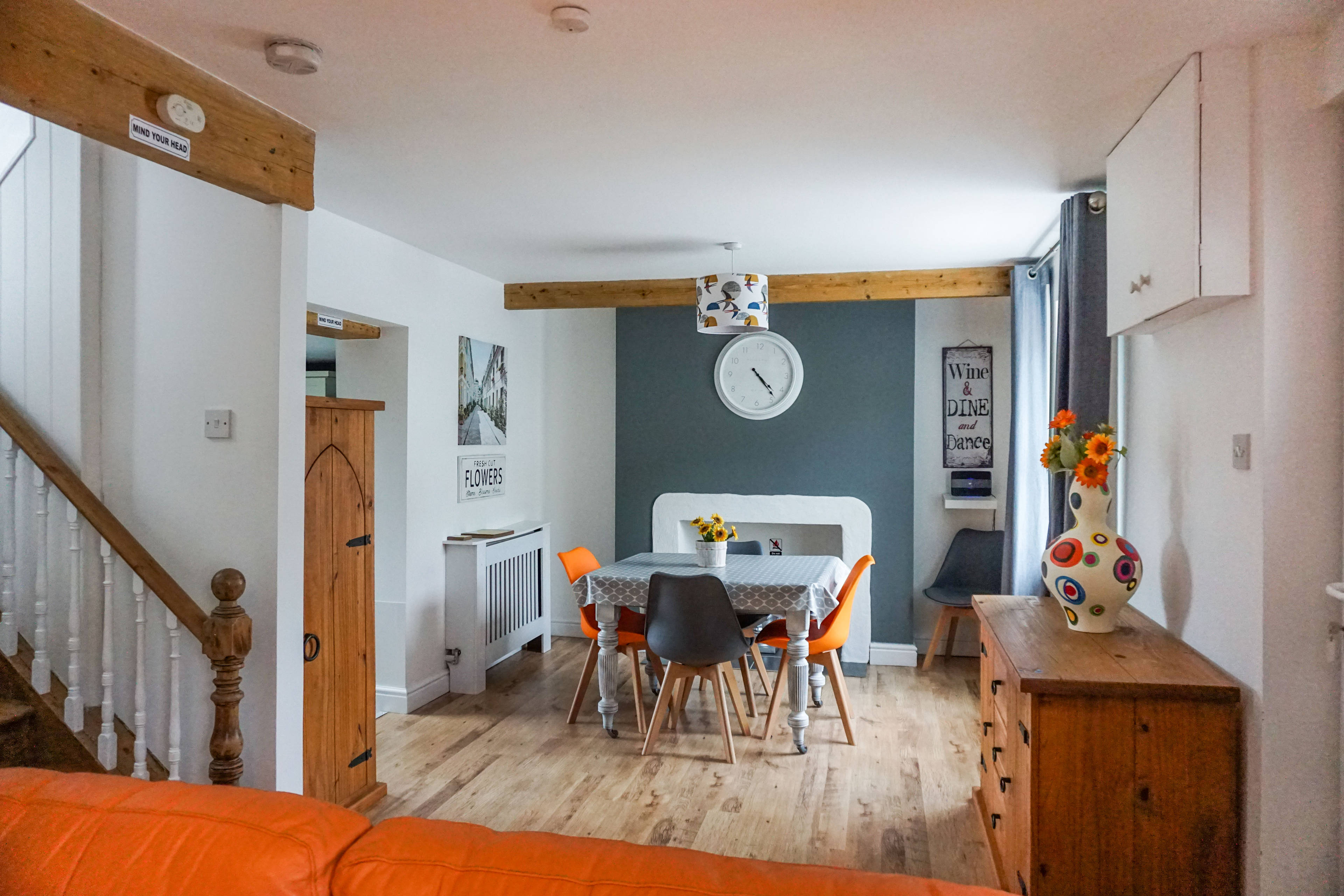 Lounge/Dining Room