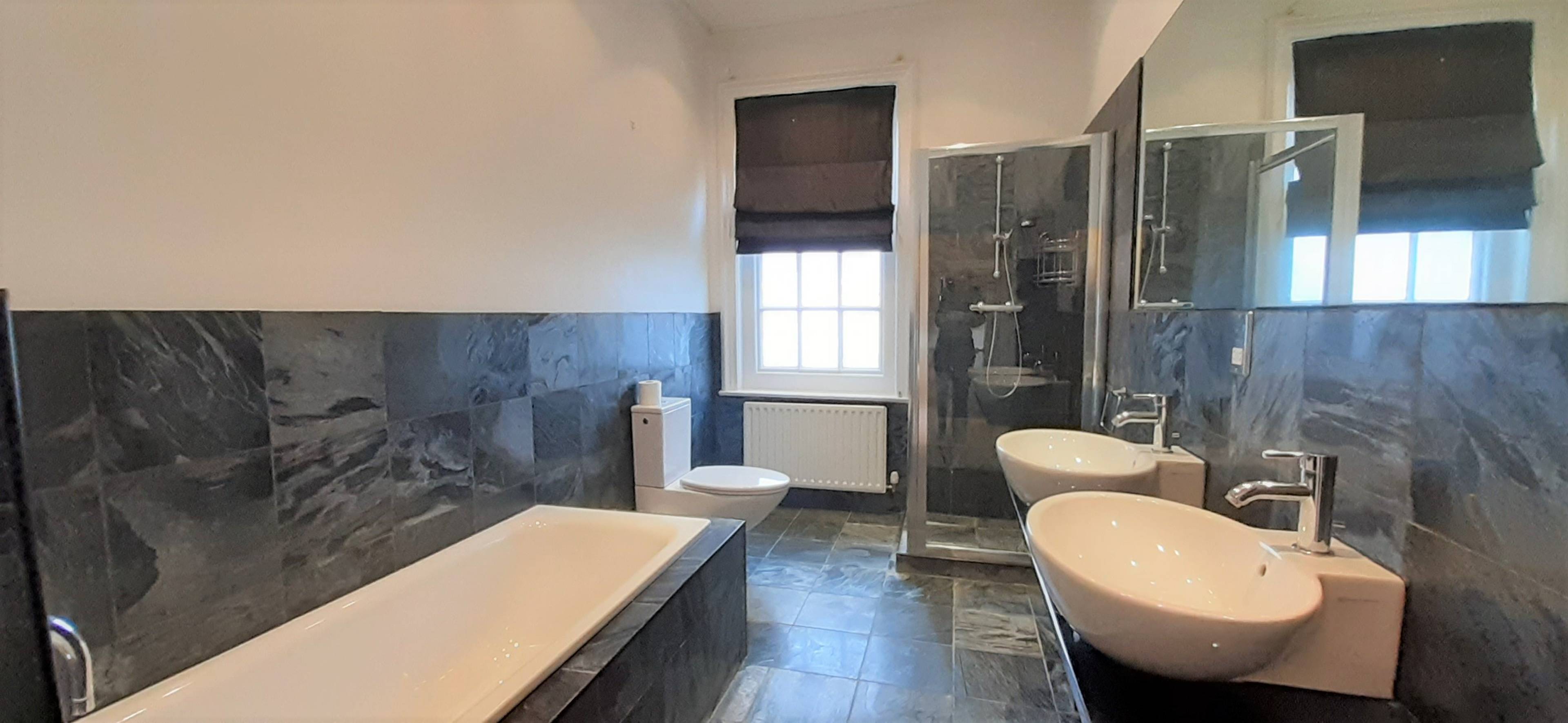 Master En-suite