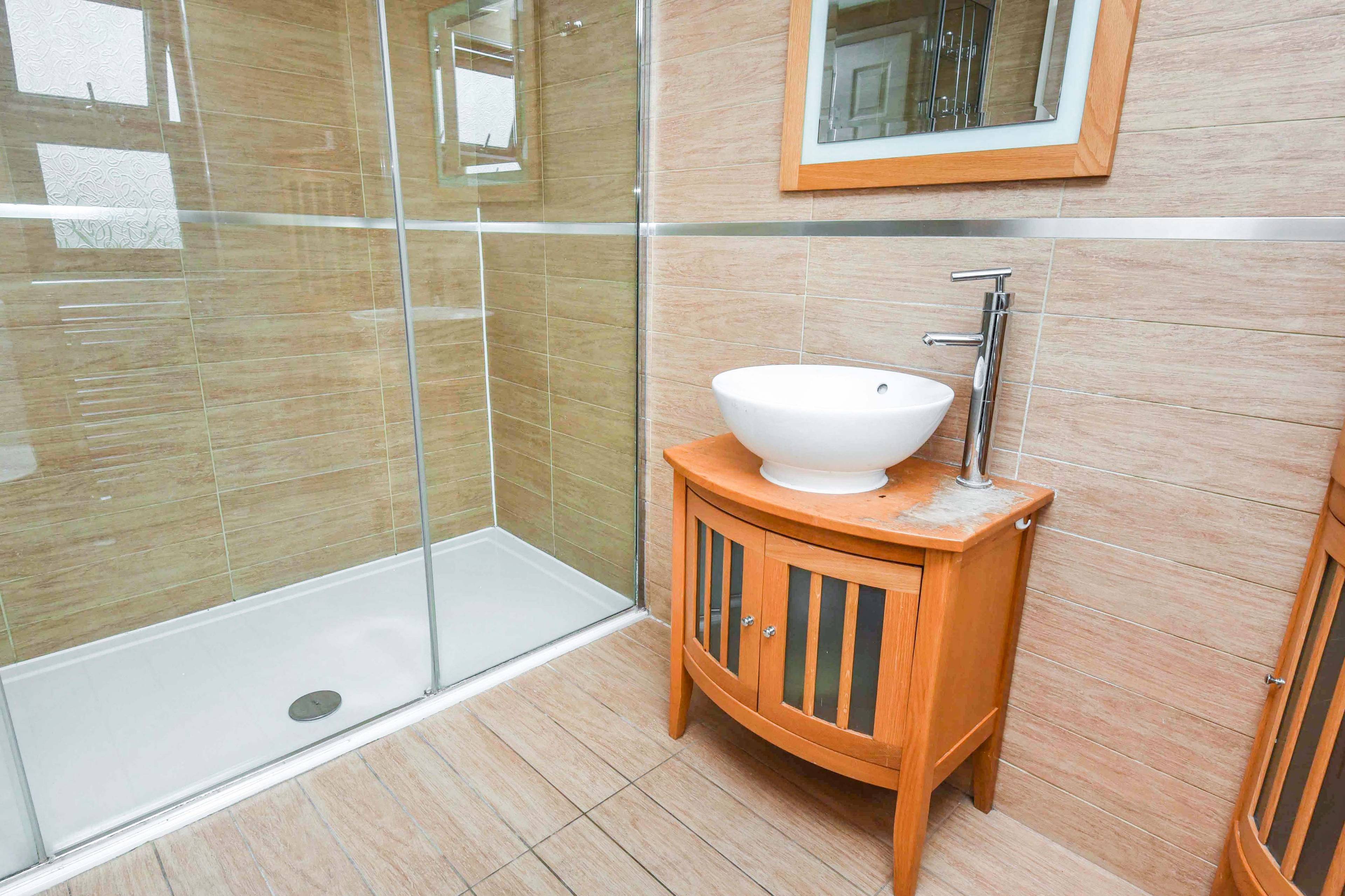 Master En-suite