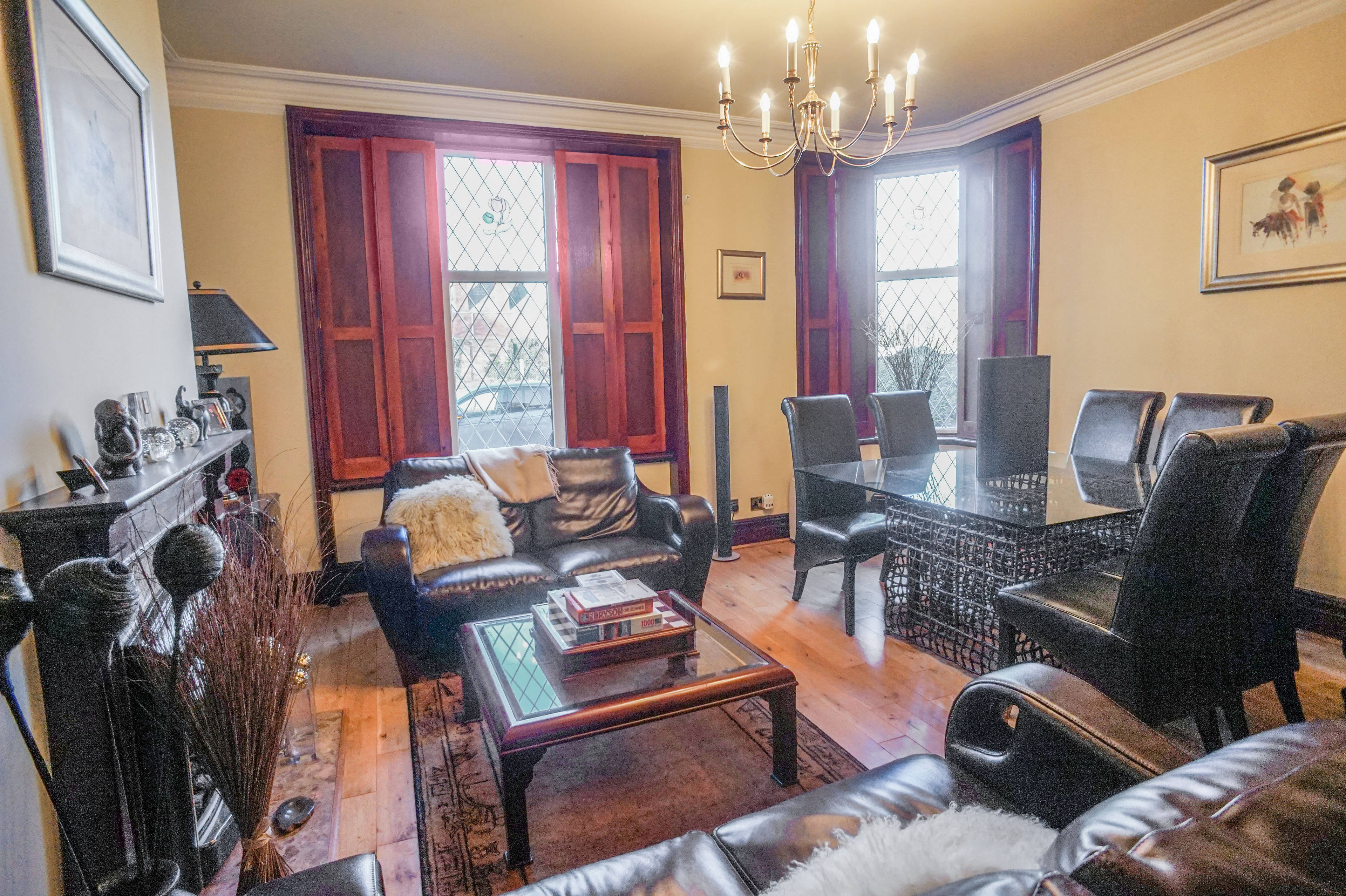 Lounge/Dining Room