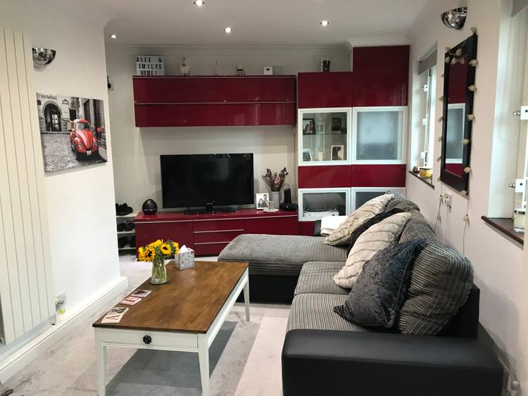 1 bedroom ground floor maisonette
