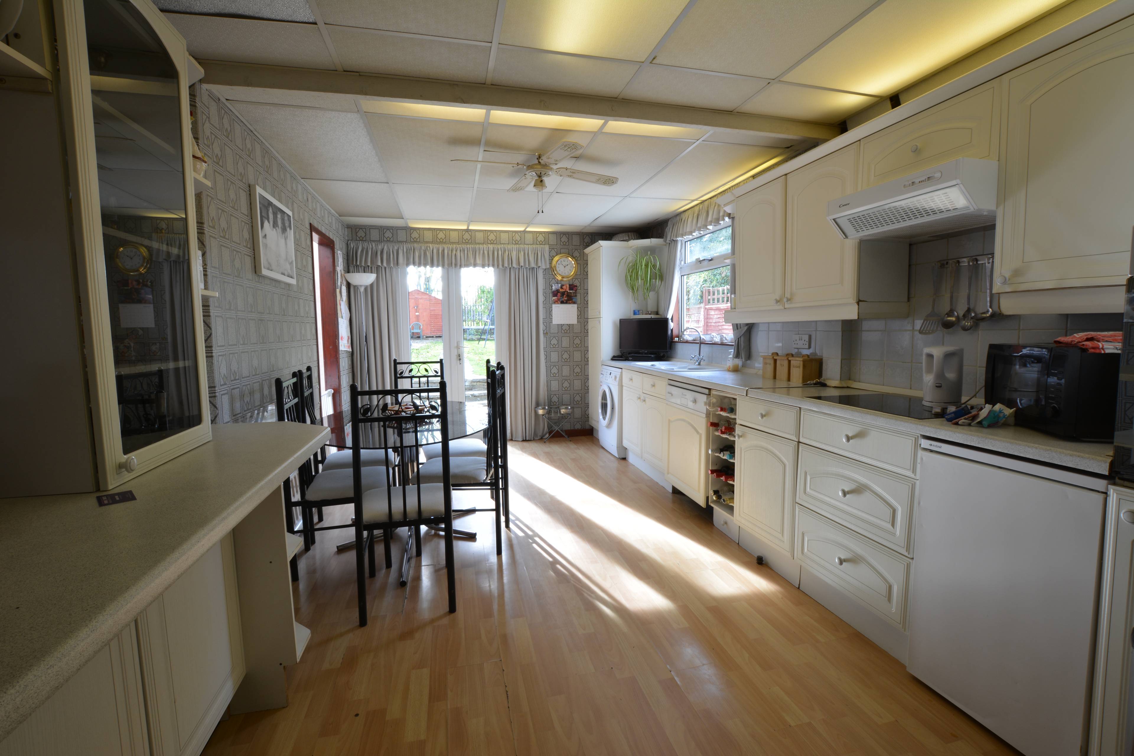 Kitchen / Breakfast