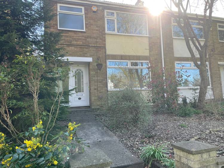 3 bedroom semi-detached house
