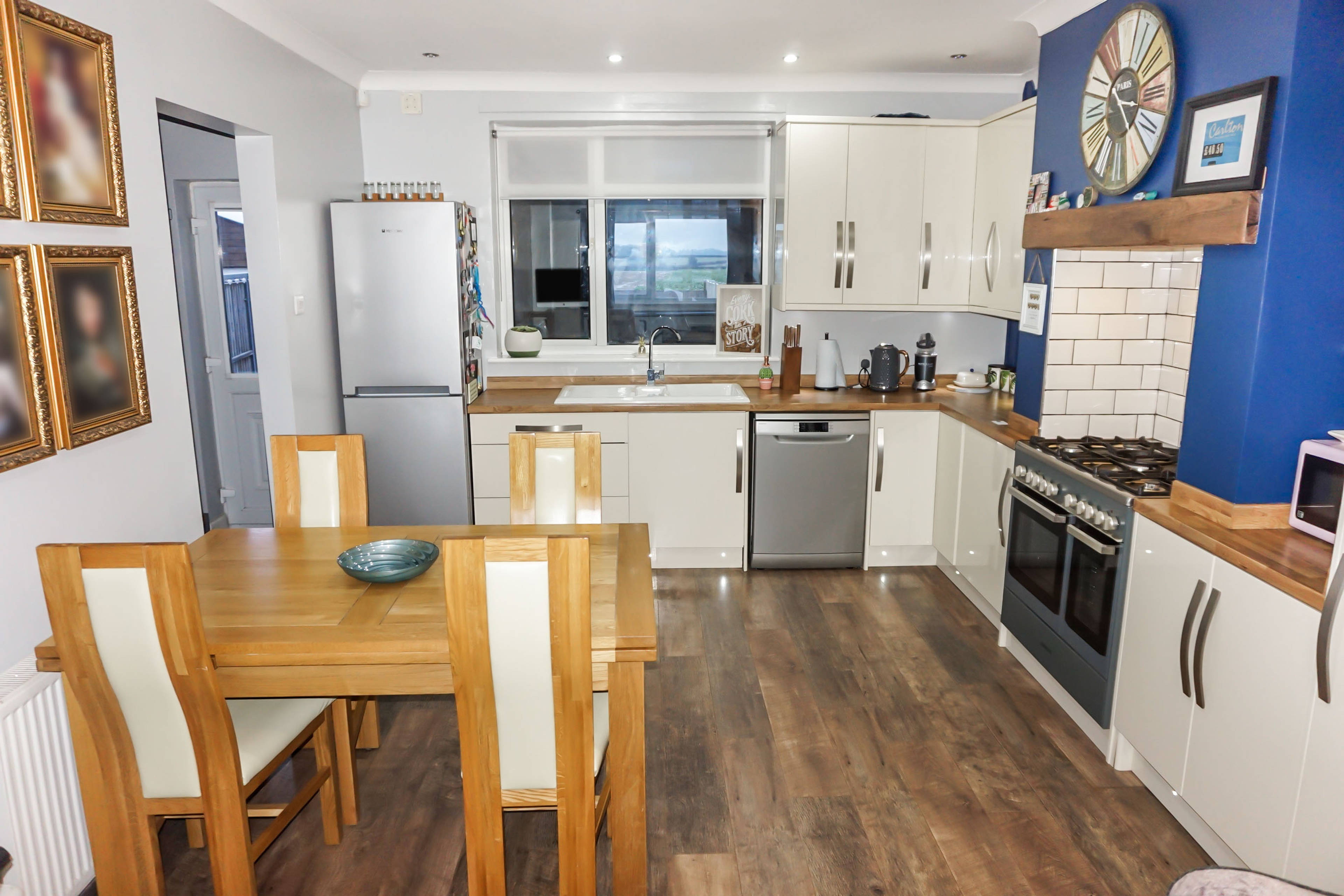 Kitchen/Dining Room