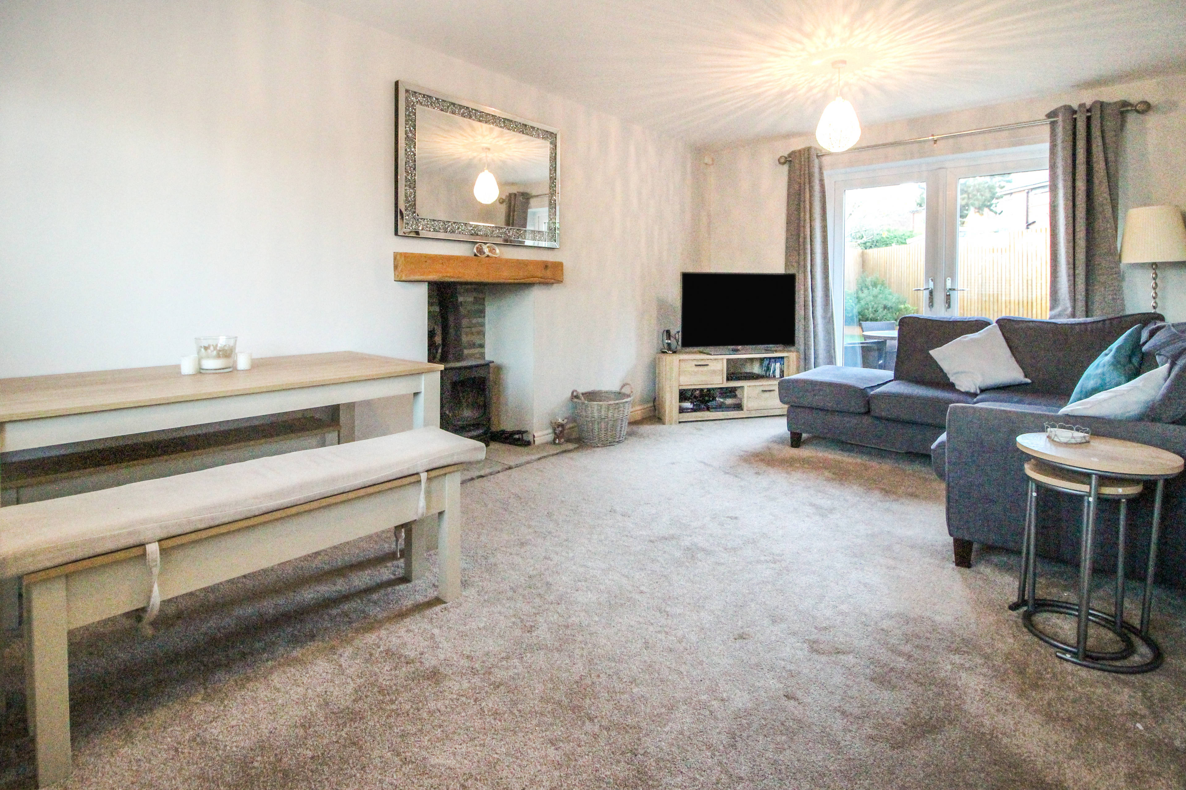 Lounge/Dining Room