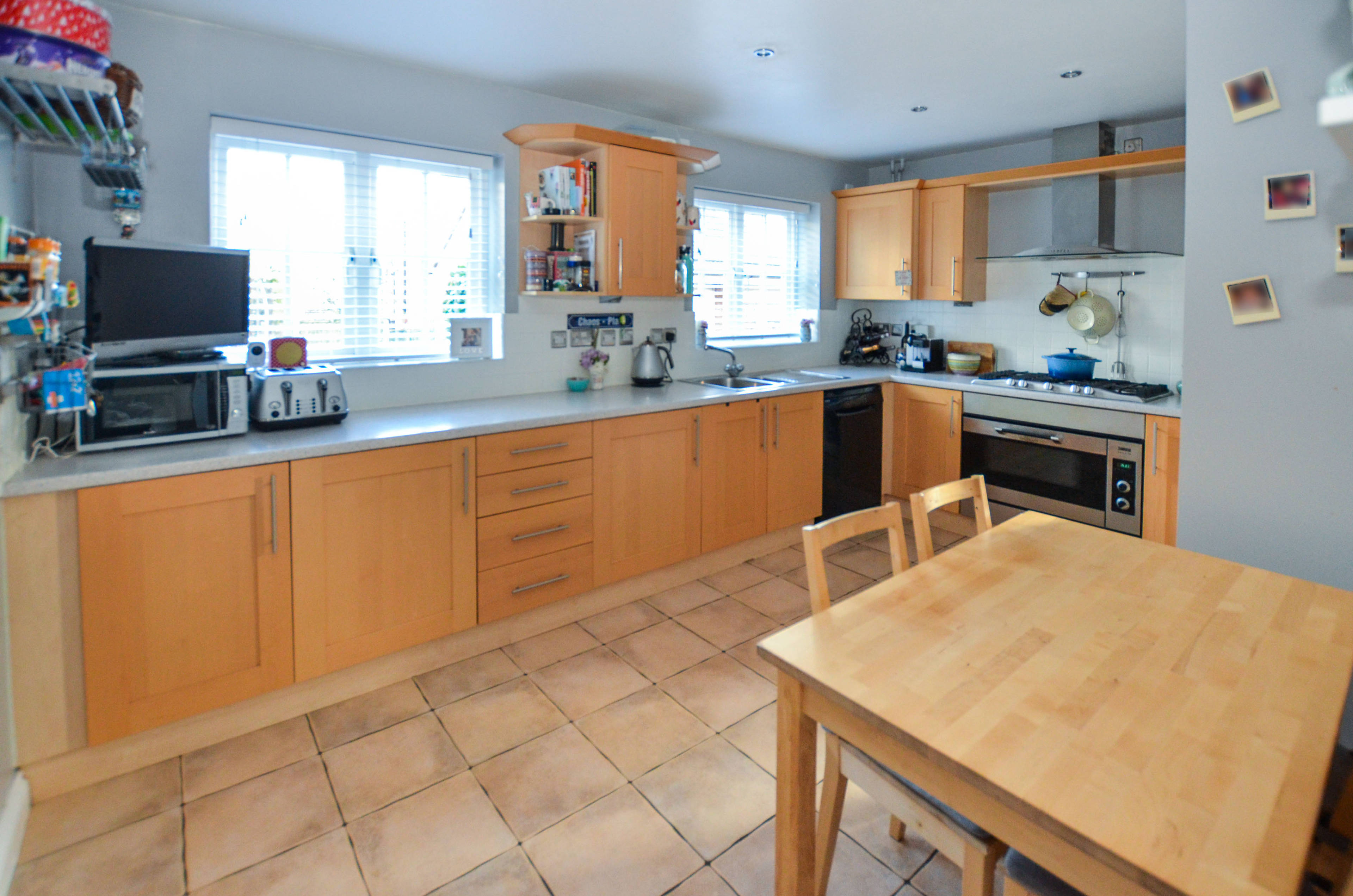 Kitchen/breakfast