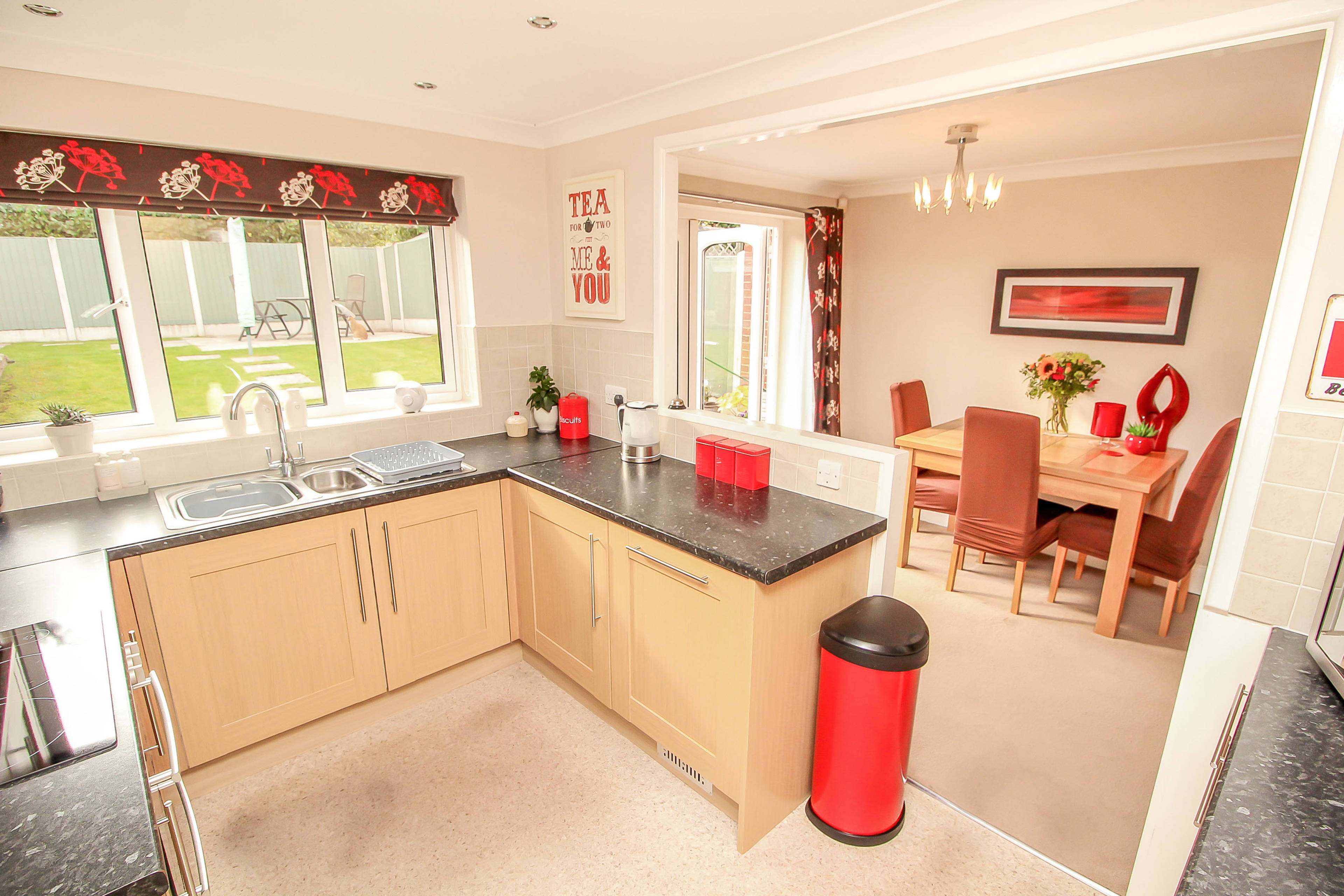 Kitchen/Dining Room