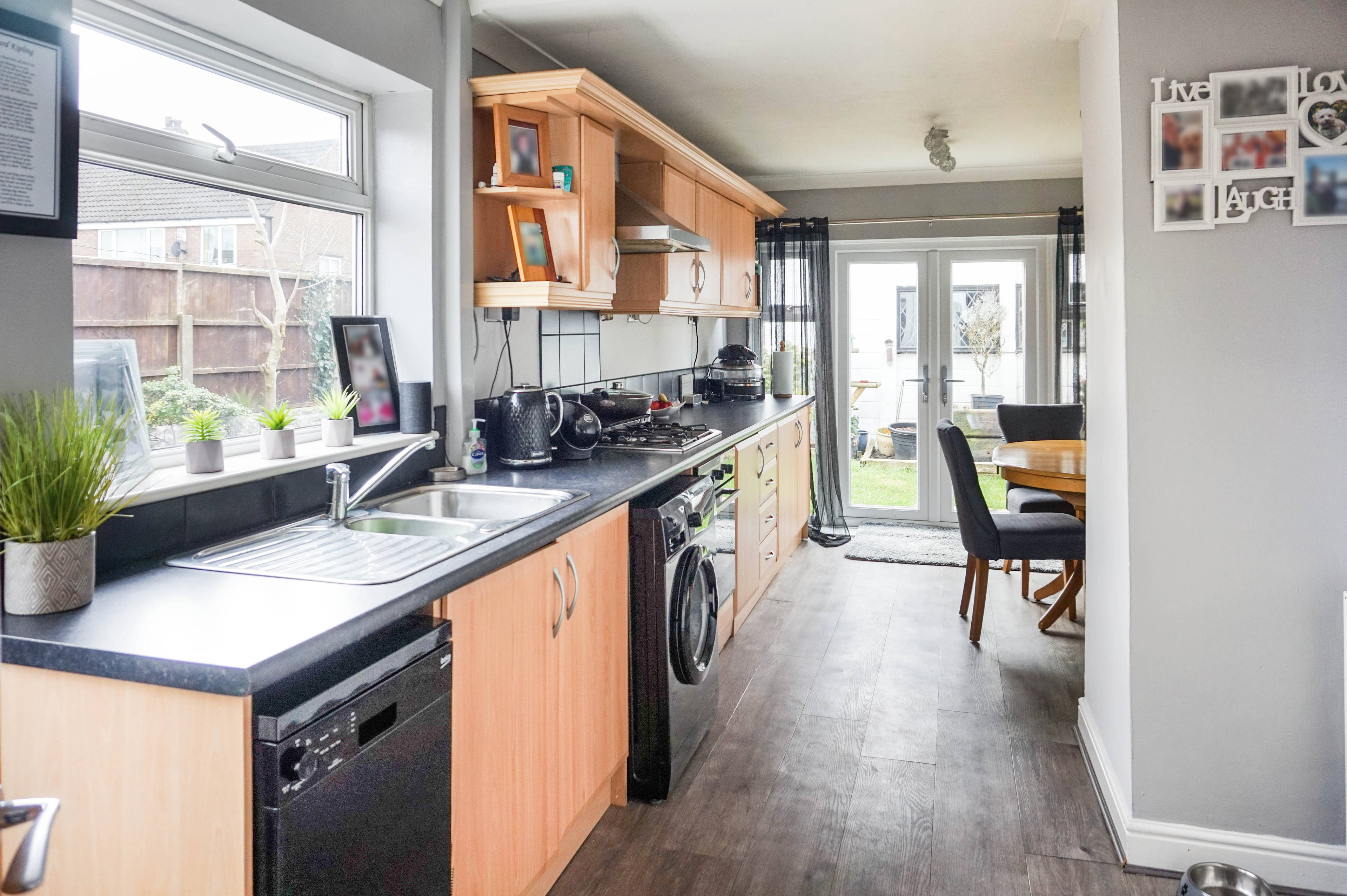 Kitchen/Breakfast