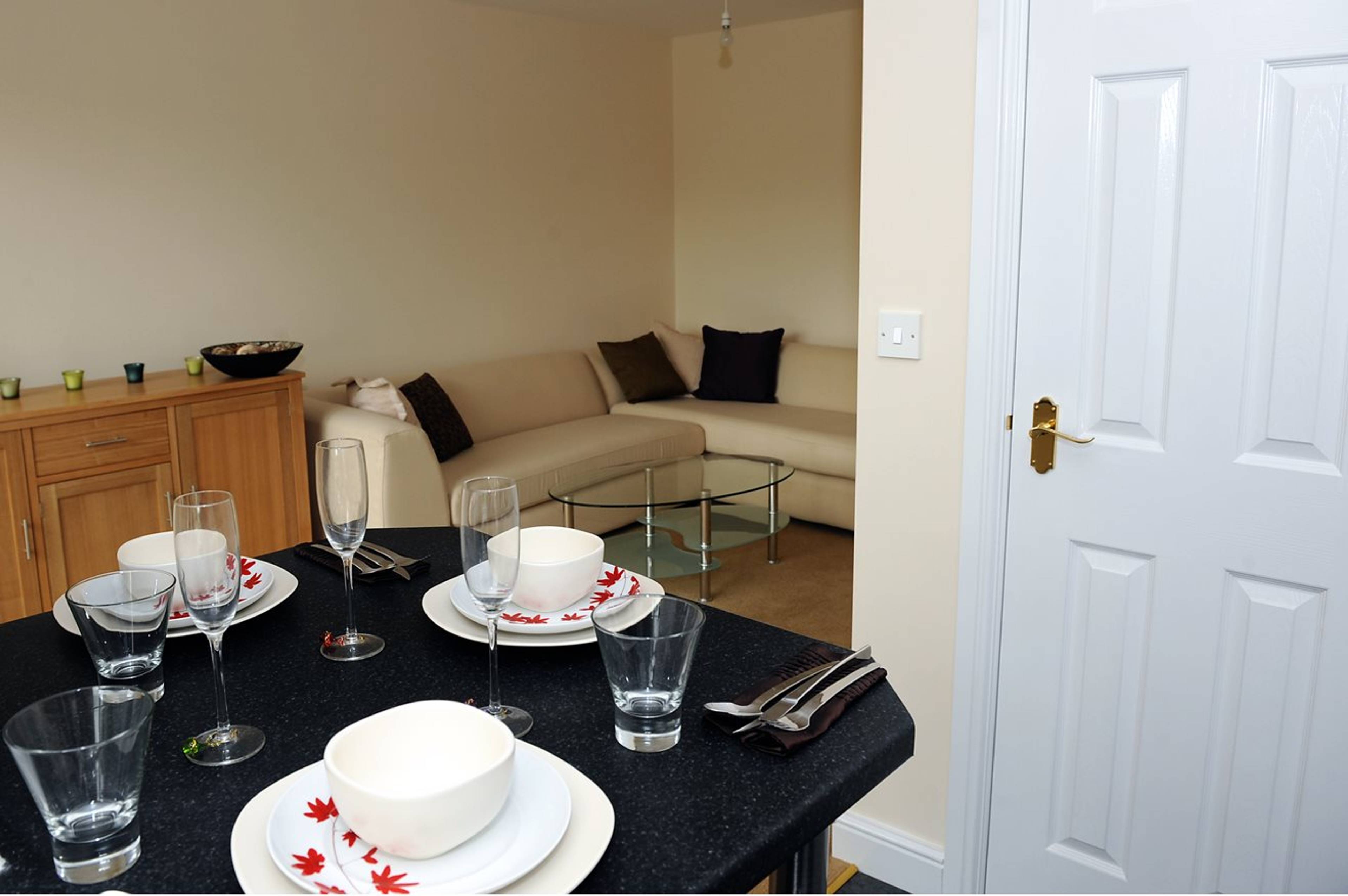Lounge / Kitchen