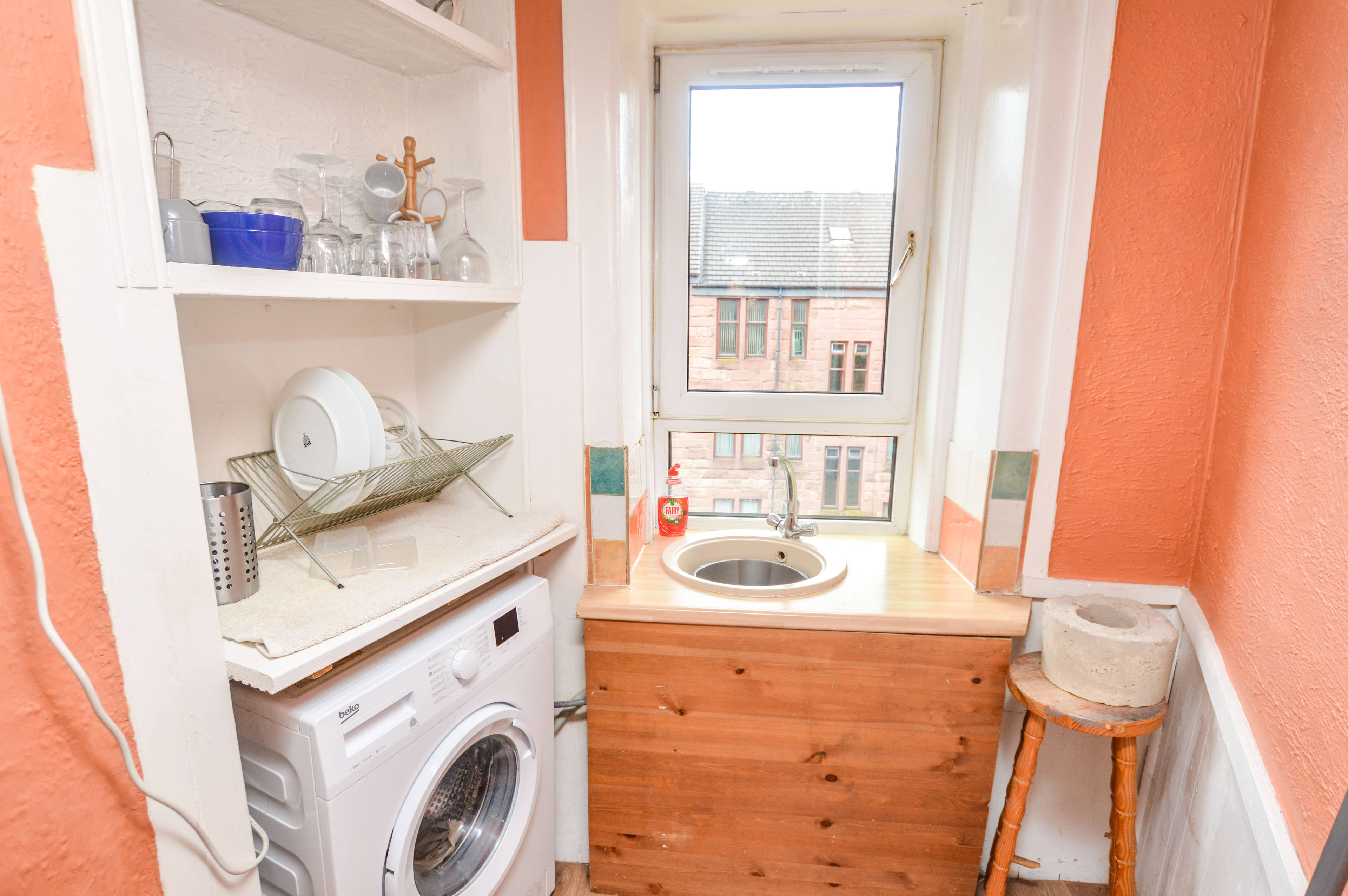 Lounge / Kitchen