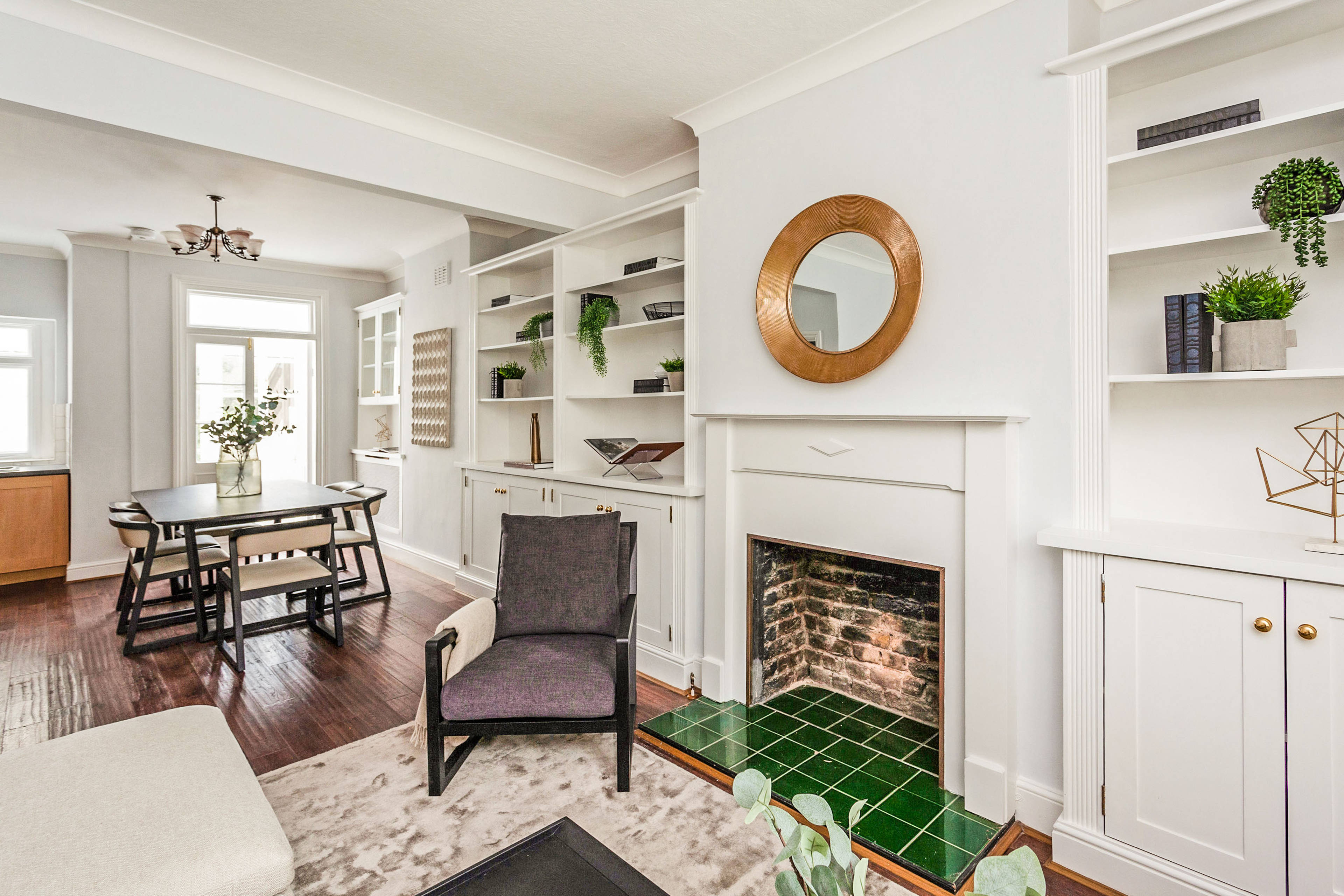 Lounge/Dining Room