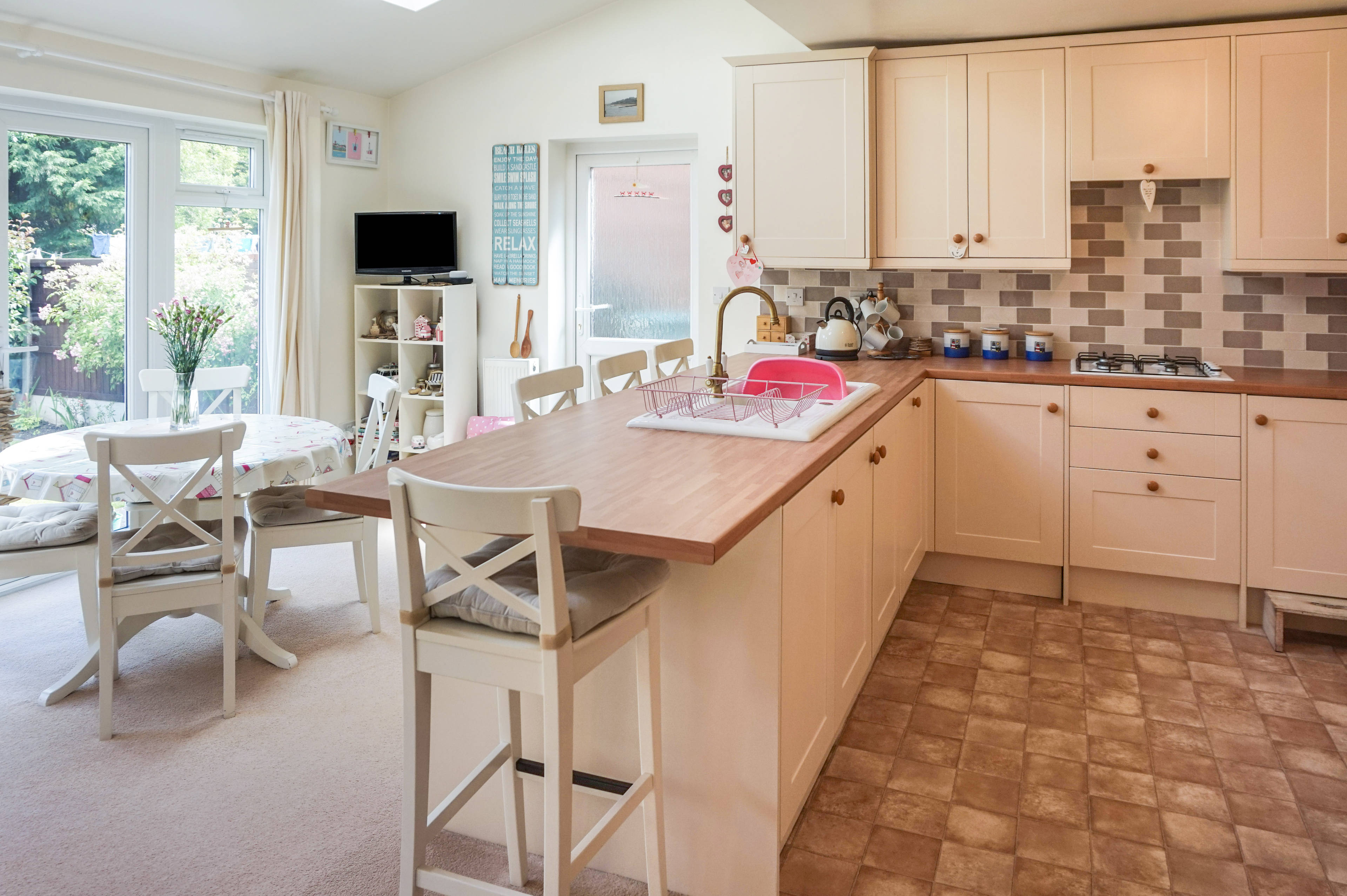 Kitchen/Breakfast