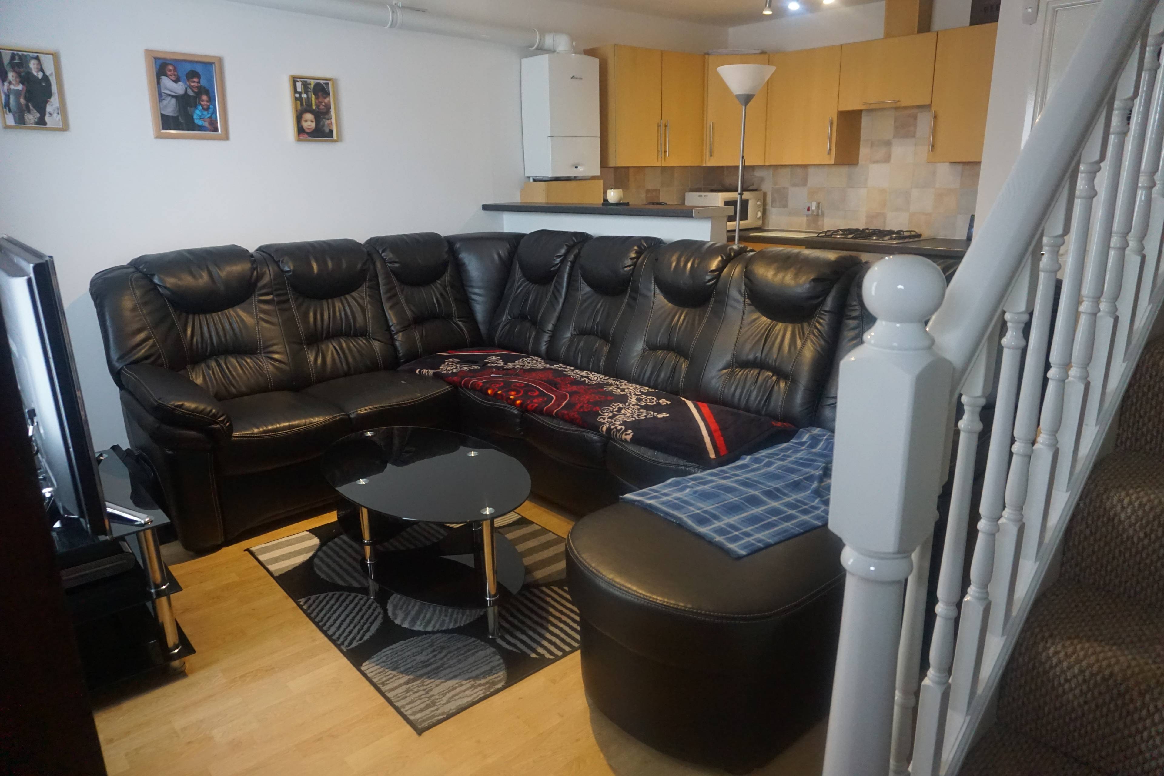 Lounge / Kitchen