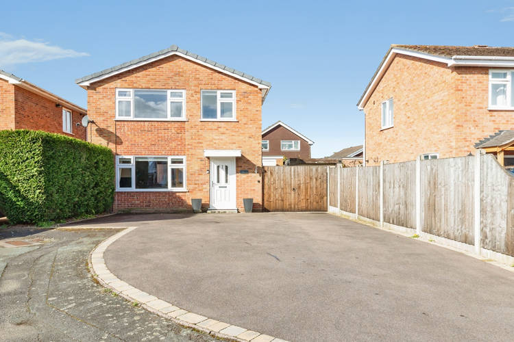 3 bedroom detached house