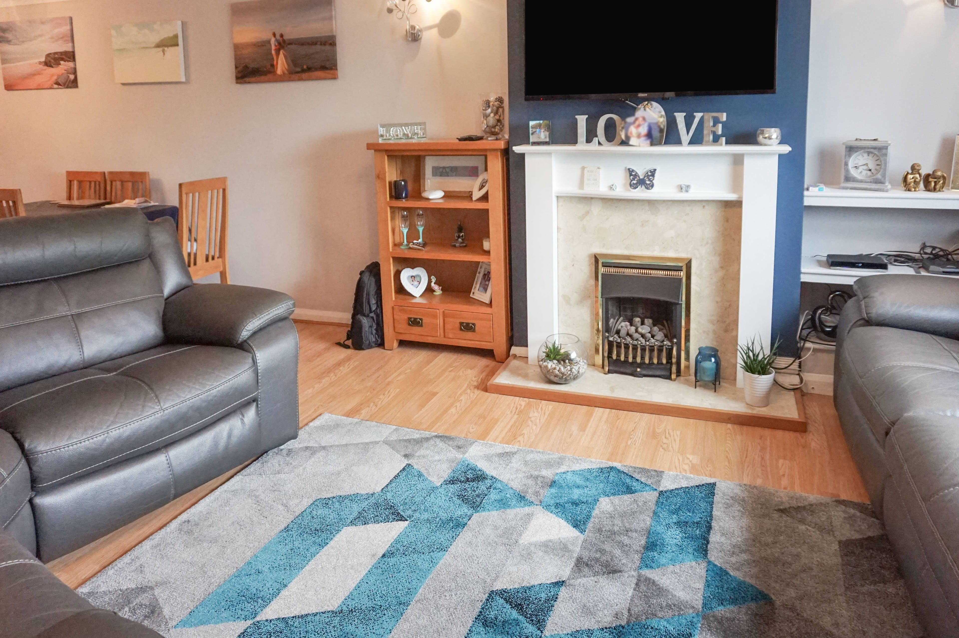 Lounge/Dining Room