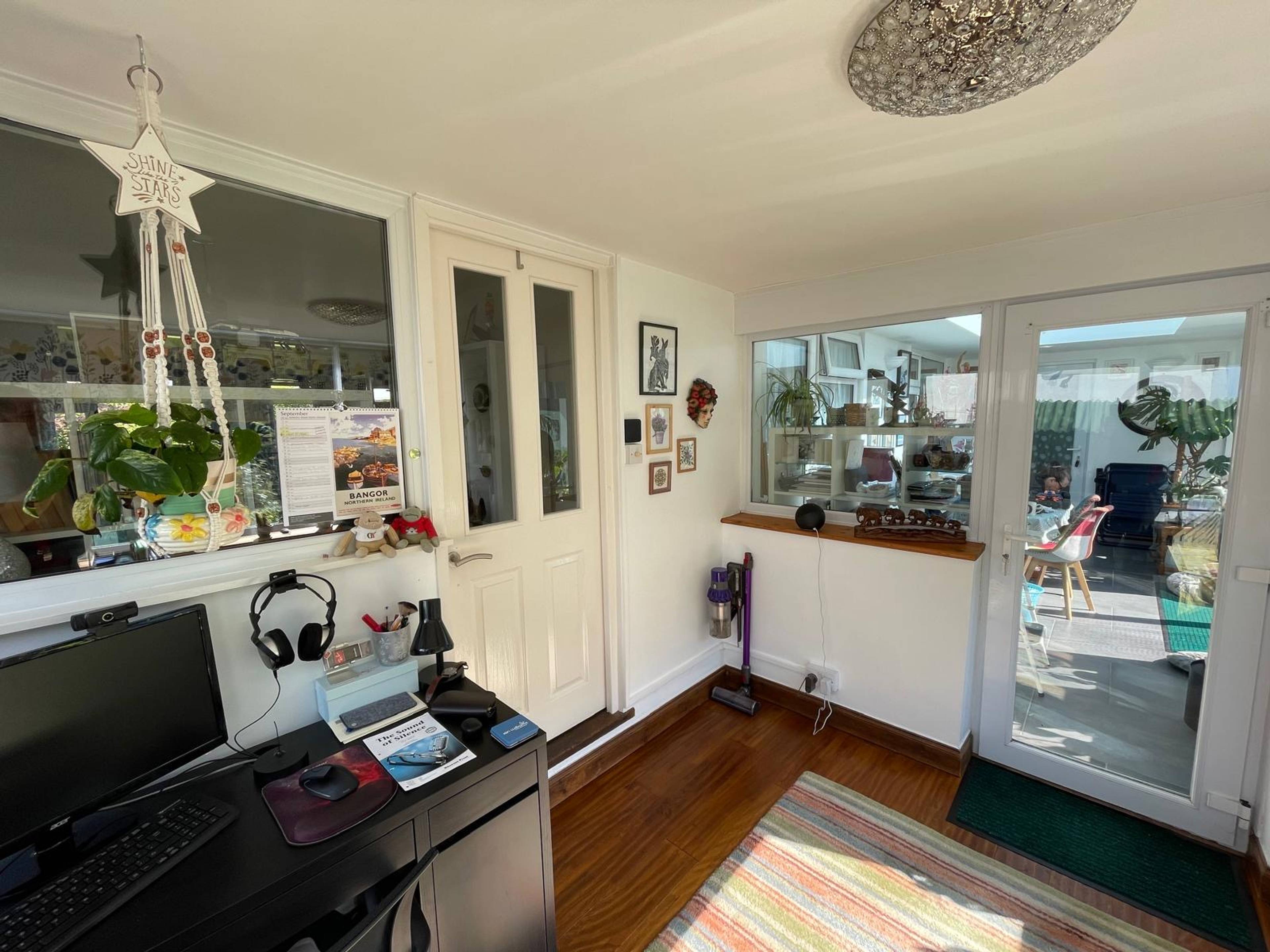 Snug / Office