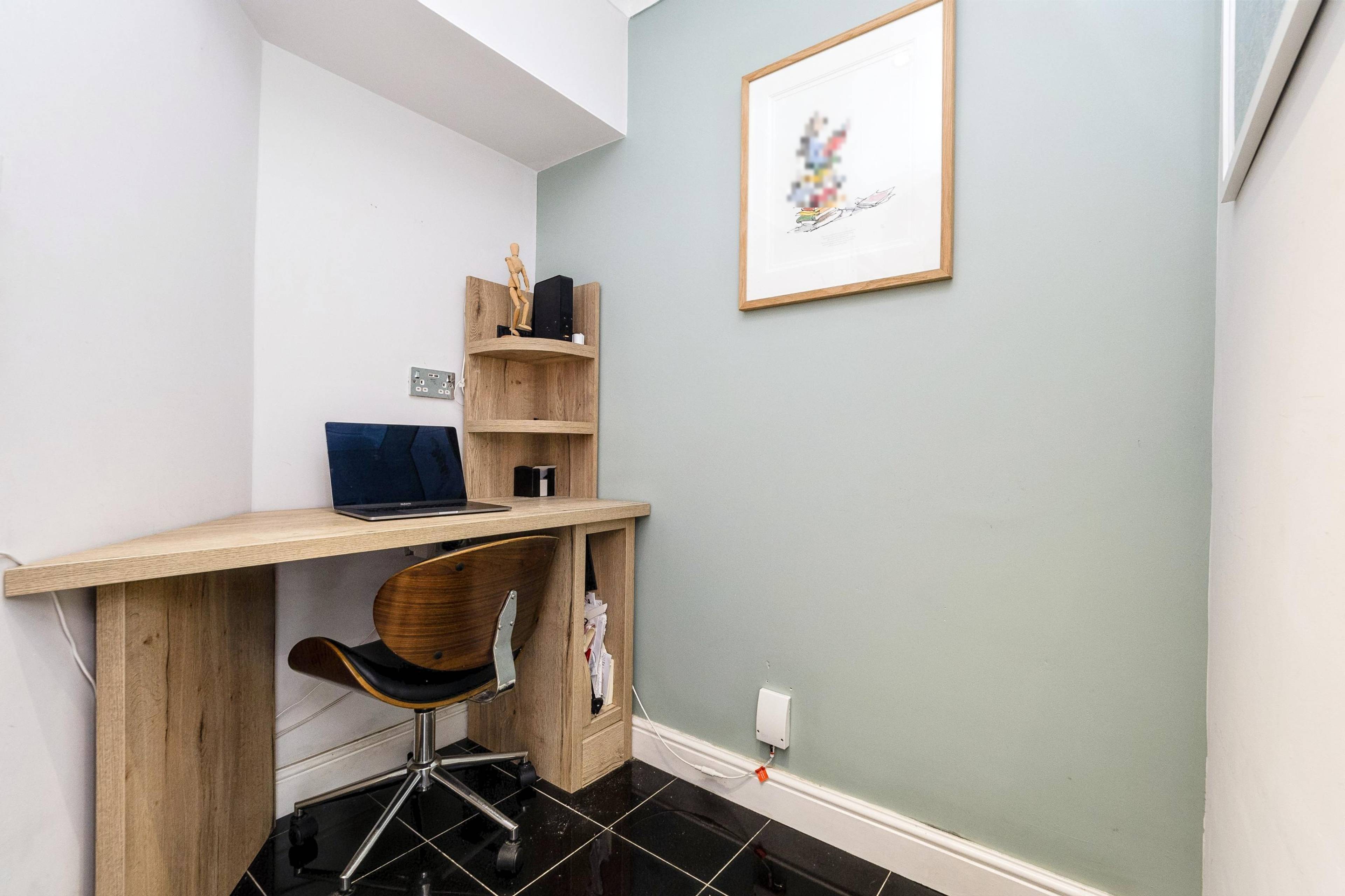 Snug / Office