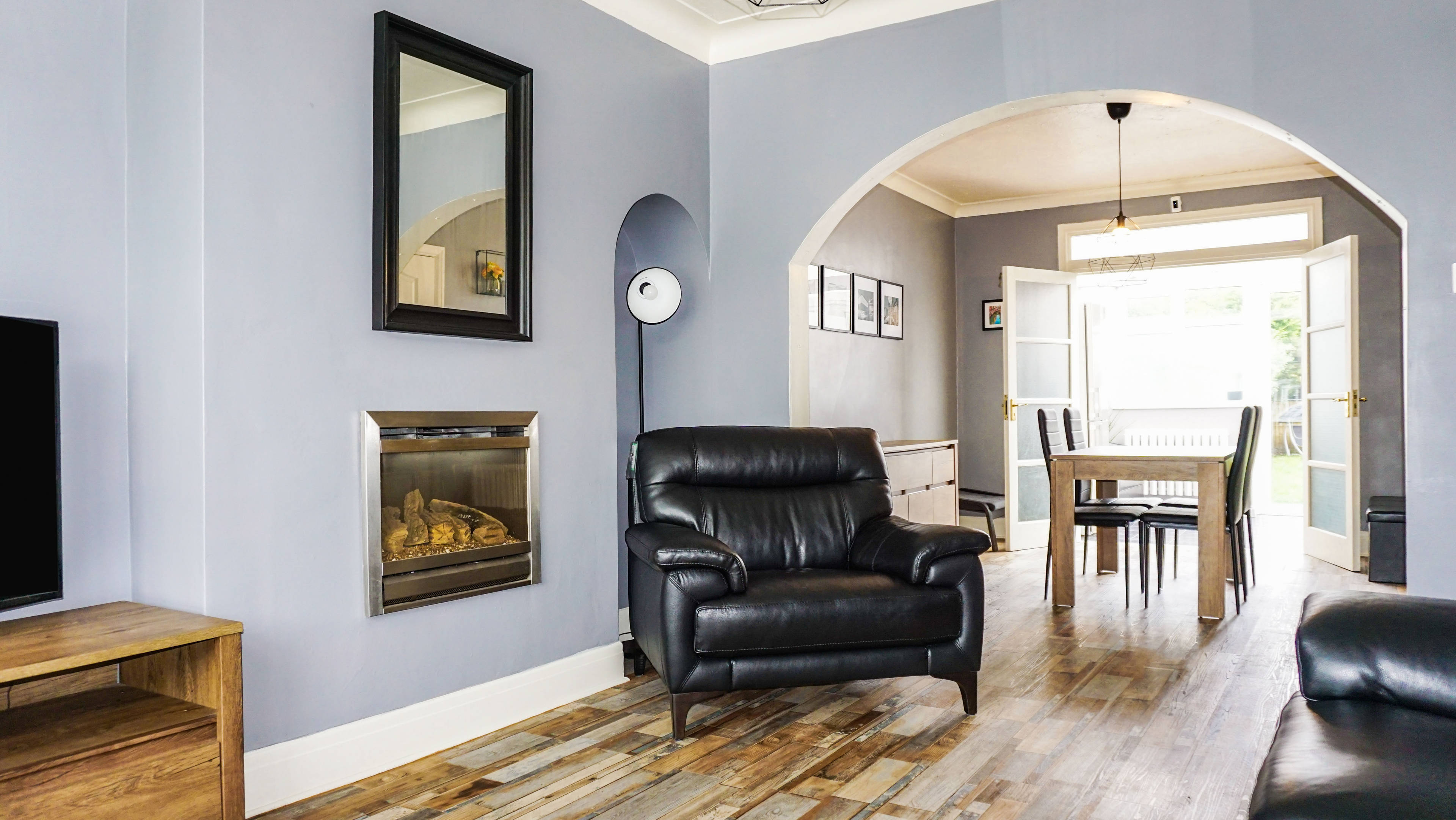 Lounge/Dining Room