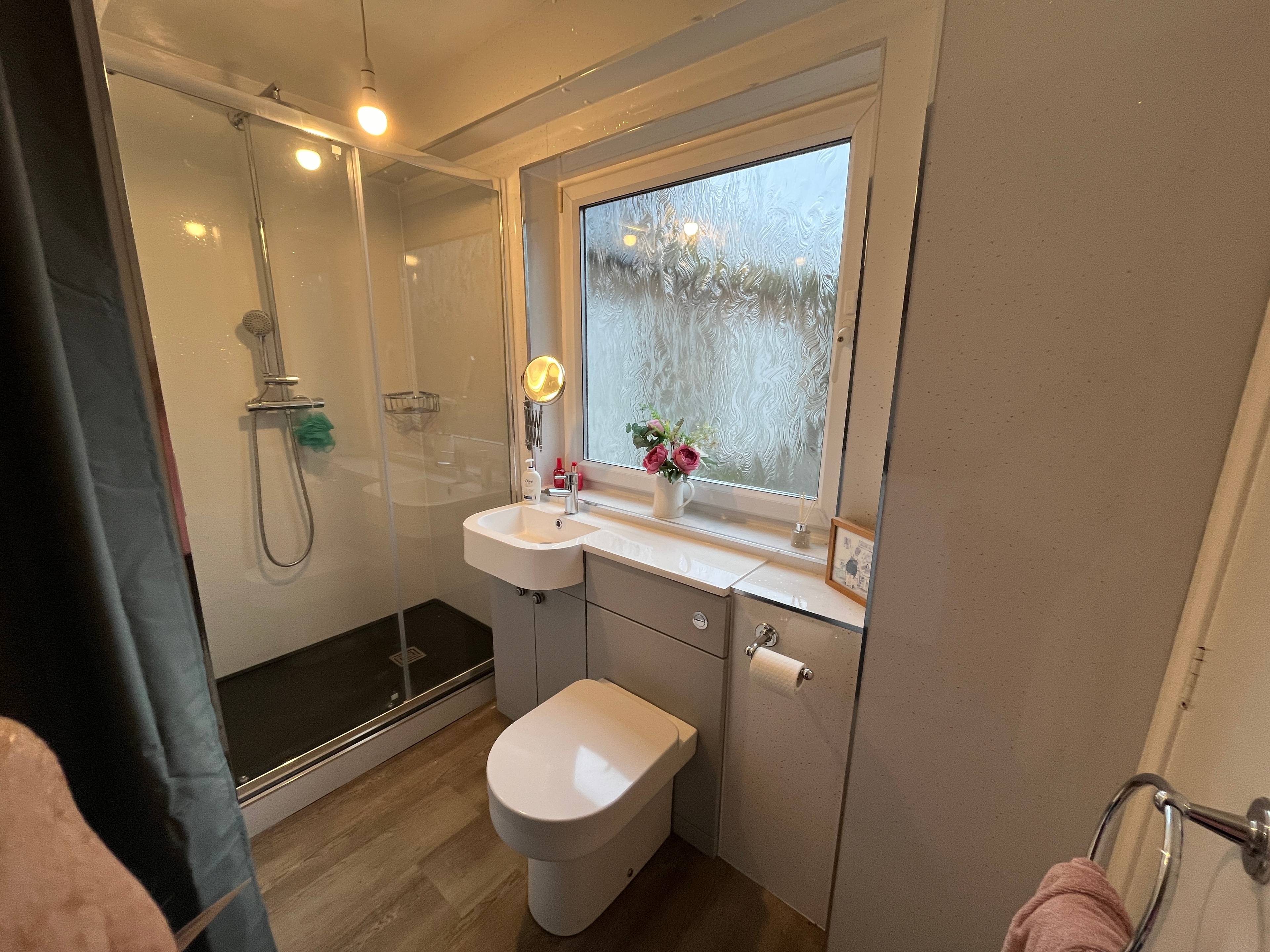 Annexe Bathroom