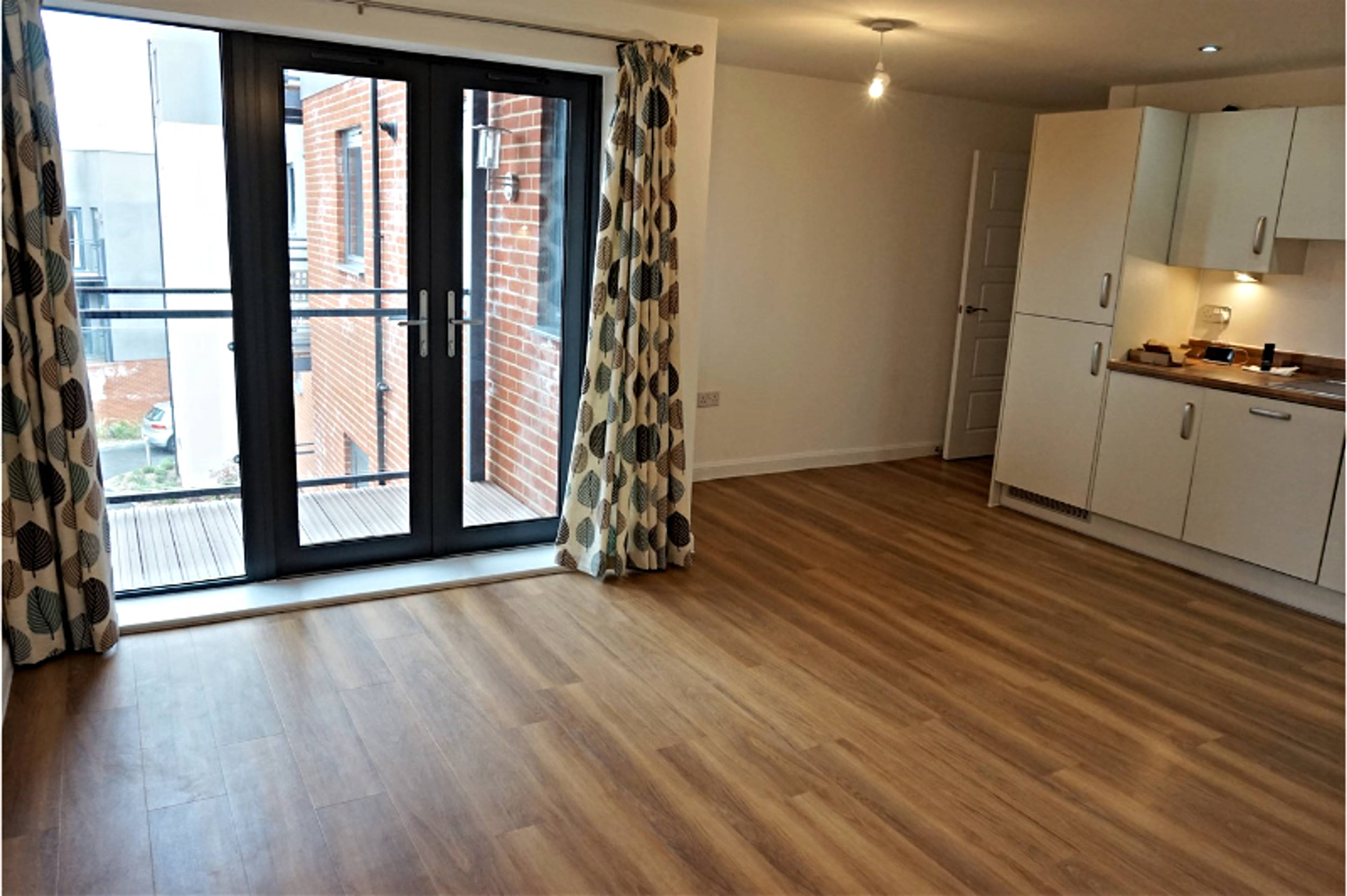 Lounge / Kitchen