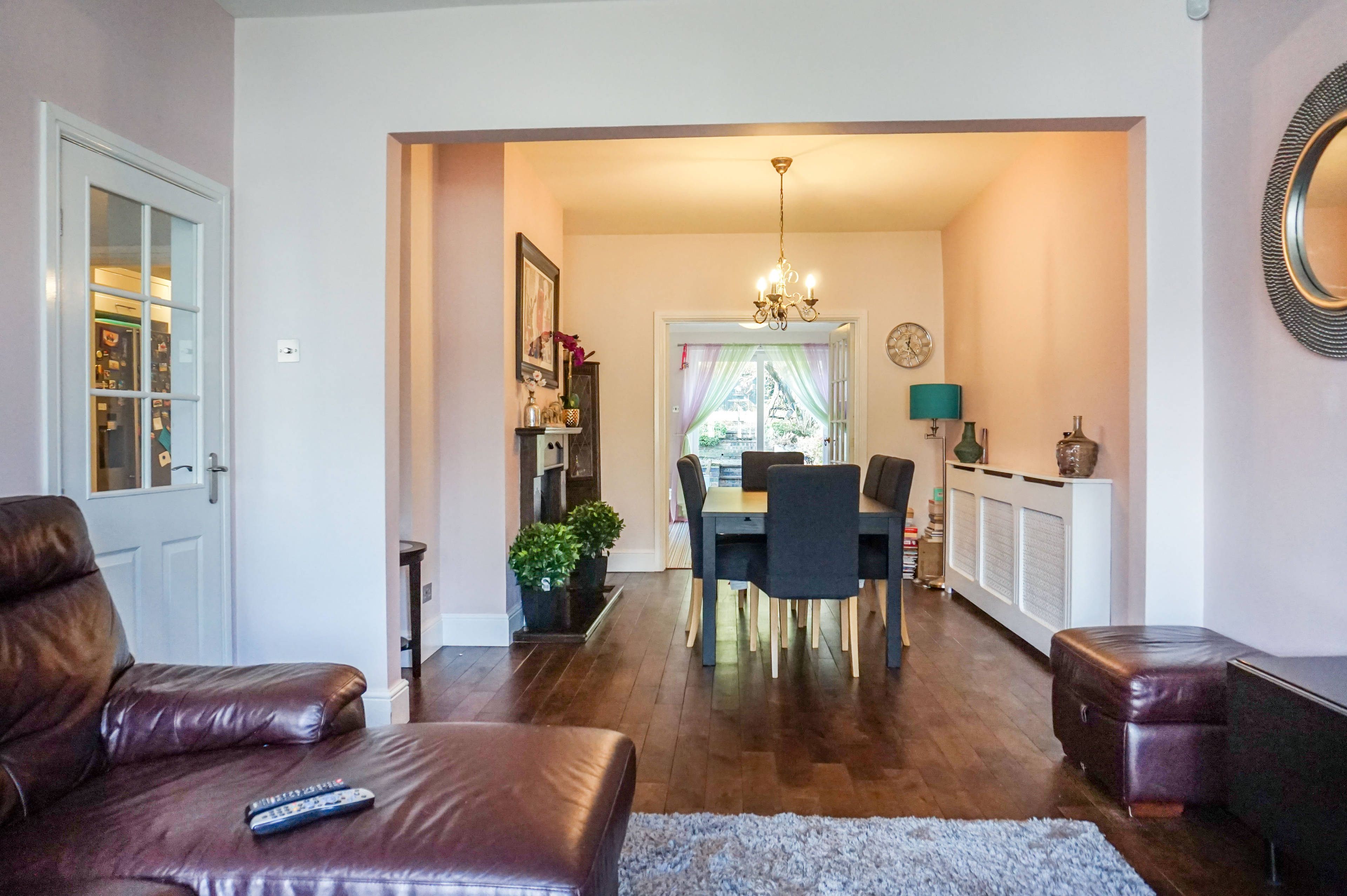 Lounge/Dining Room