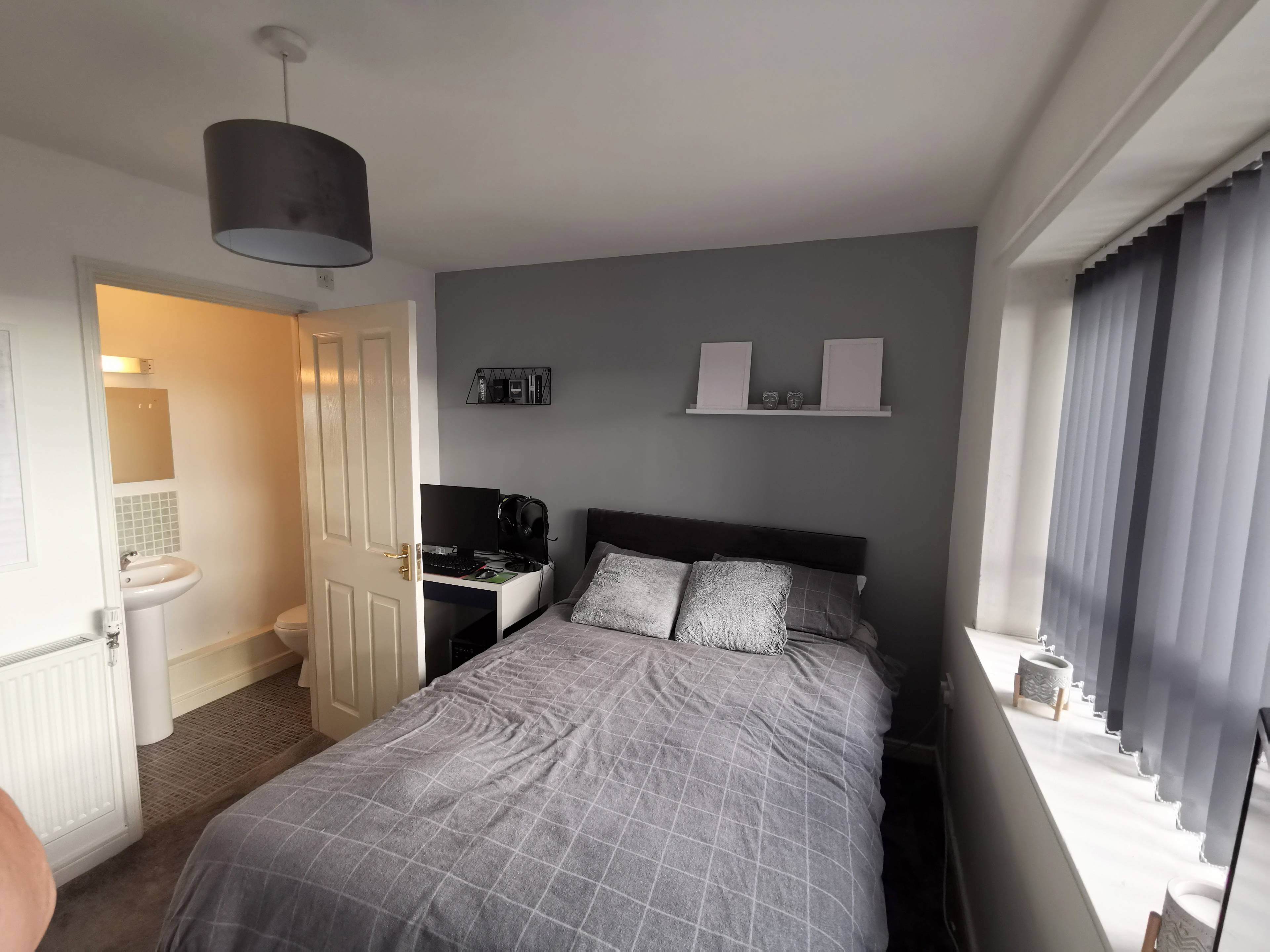 Master En-suite