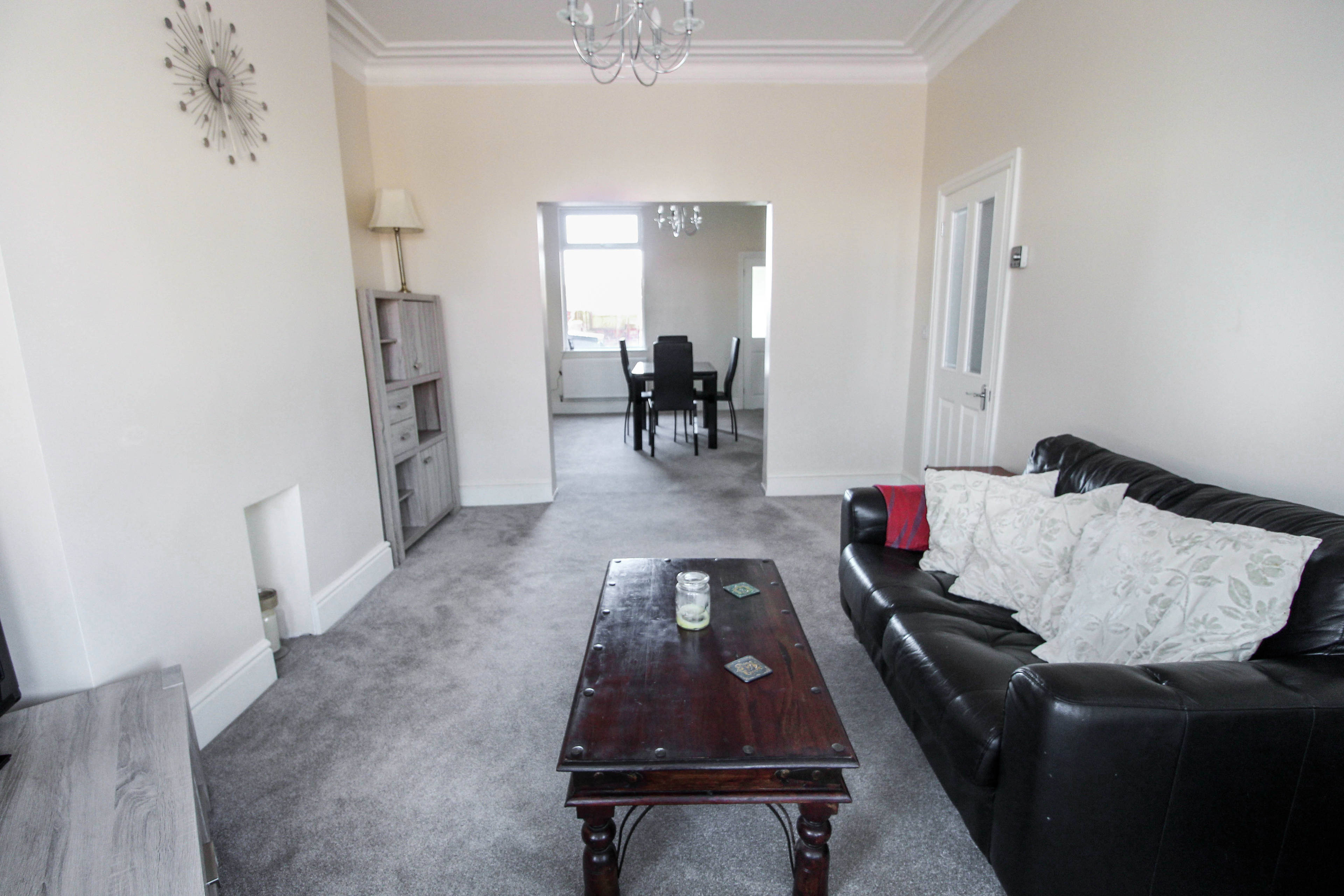 Lounge/Dining Room