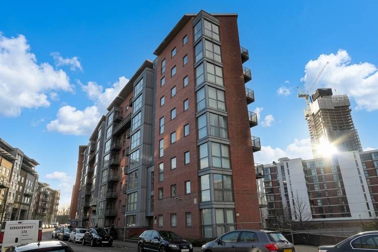 2 bedroom flat