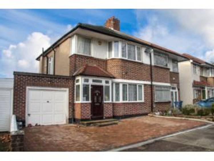 3 bedroom semi-detached house
