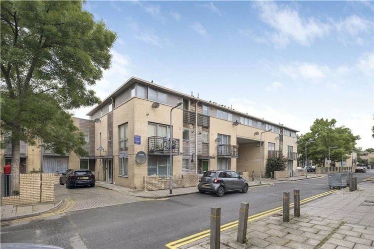 2 bedroom flat