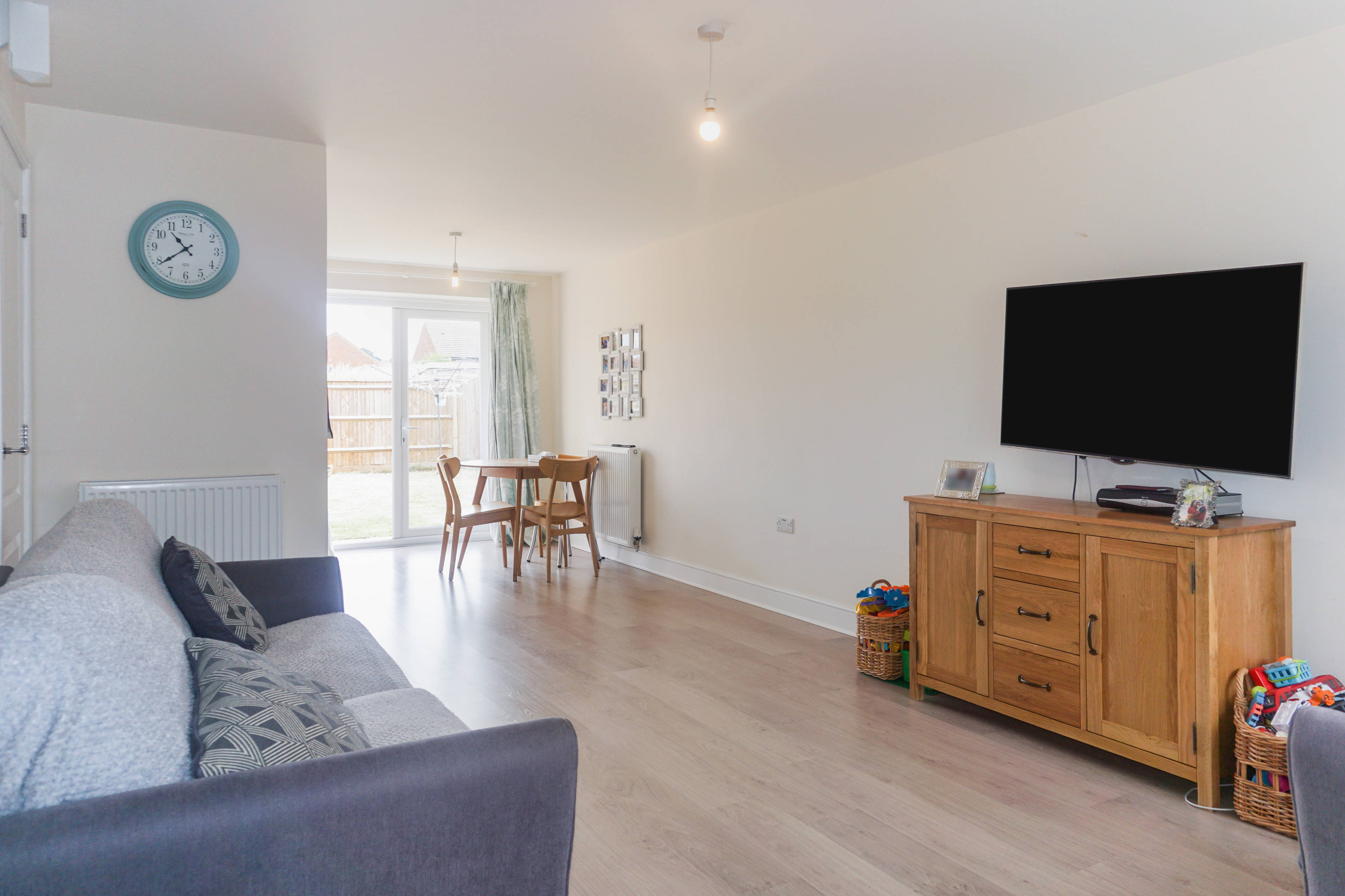 Lounge/Dining Room